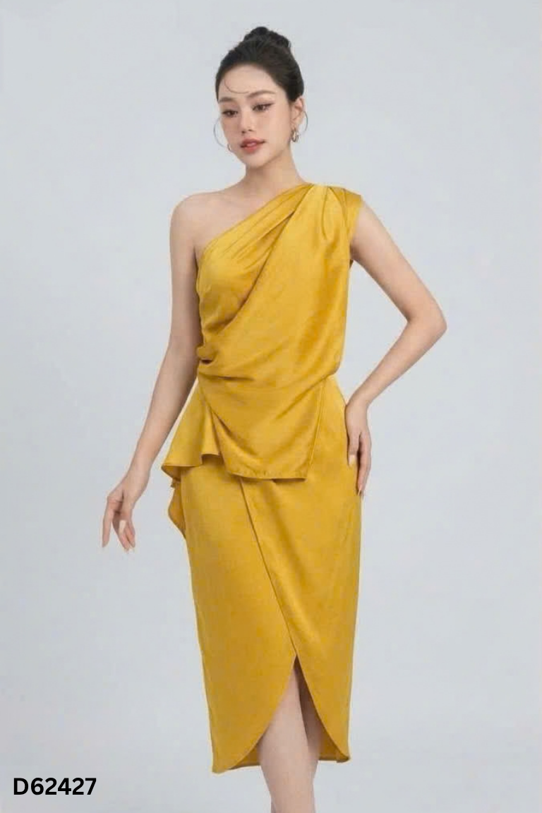Váy CCHAT lụa vàng lệch vai