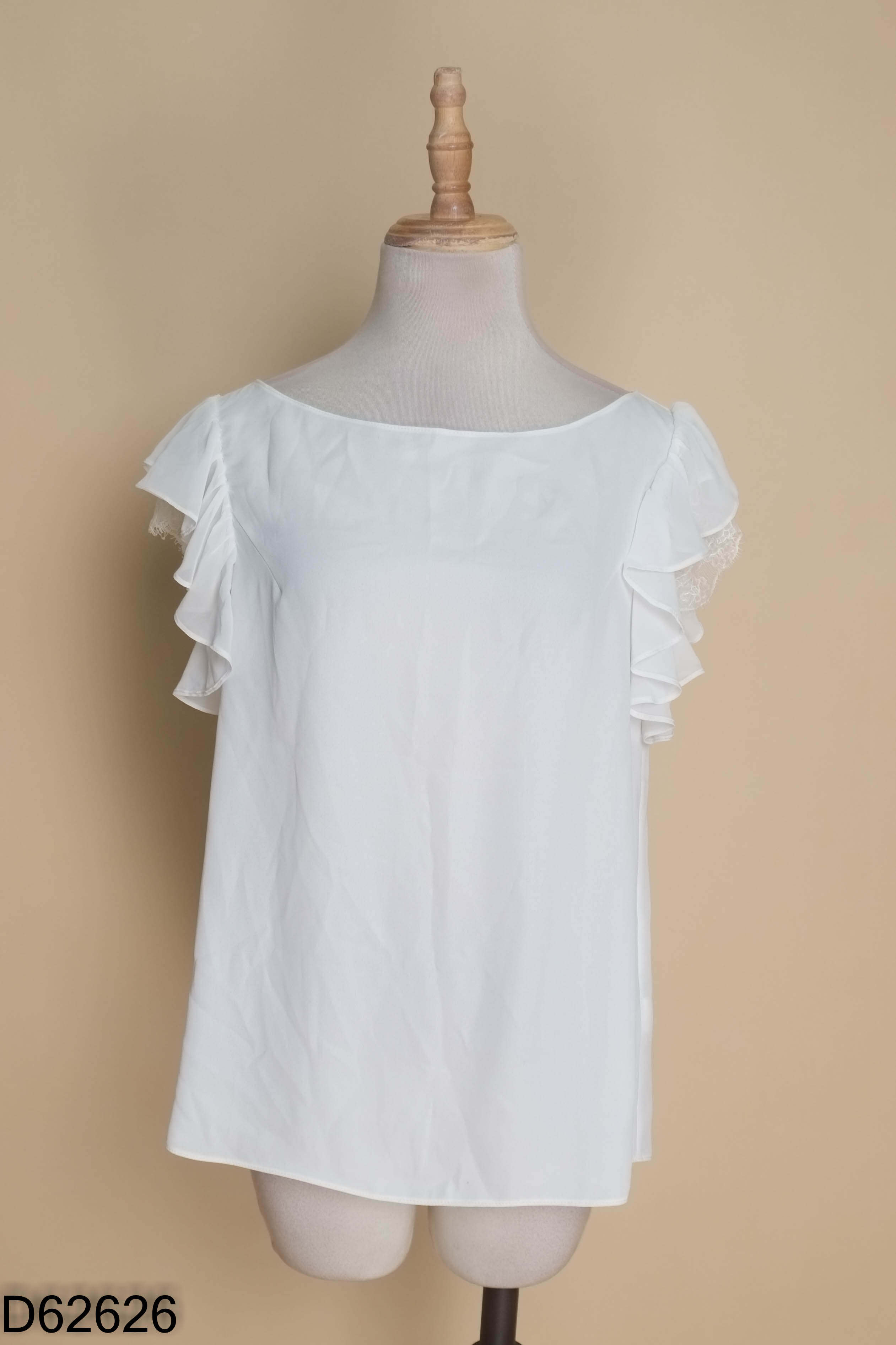 Áo ELISE trắng viền ren