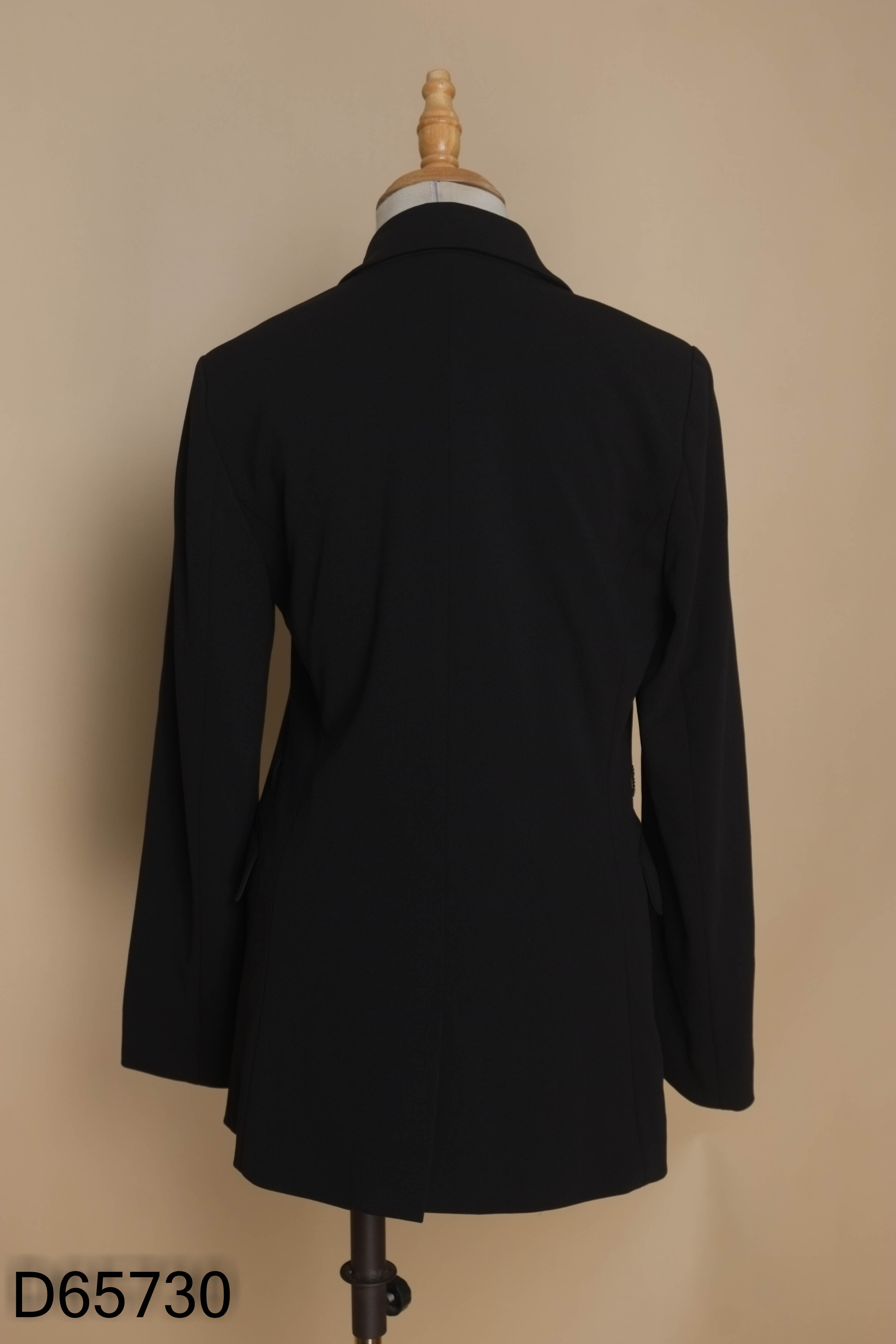 Áo blazer đen trơn