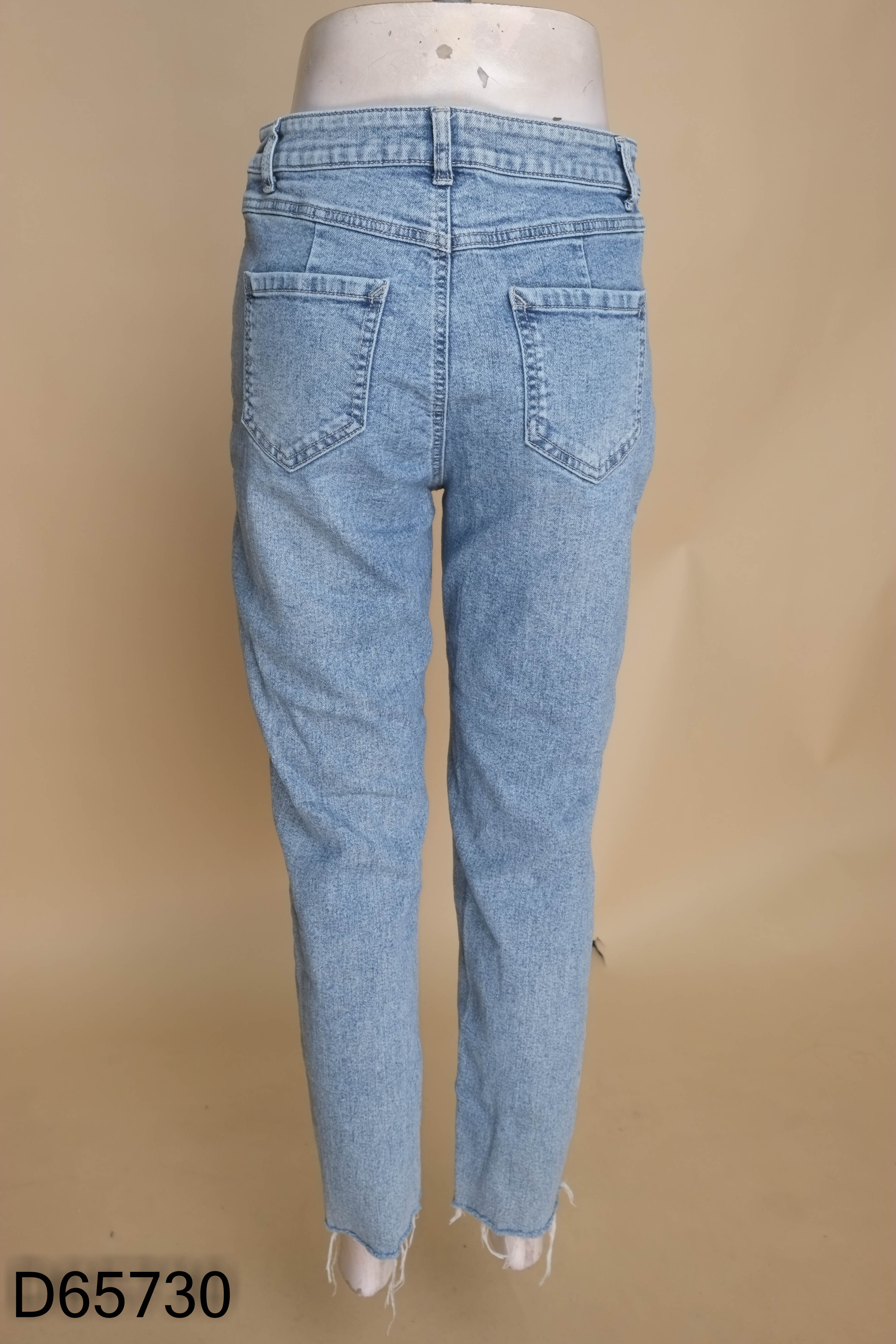 Quần jeans SEMIR xanh rách