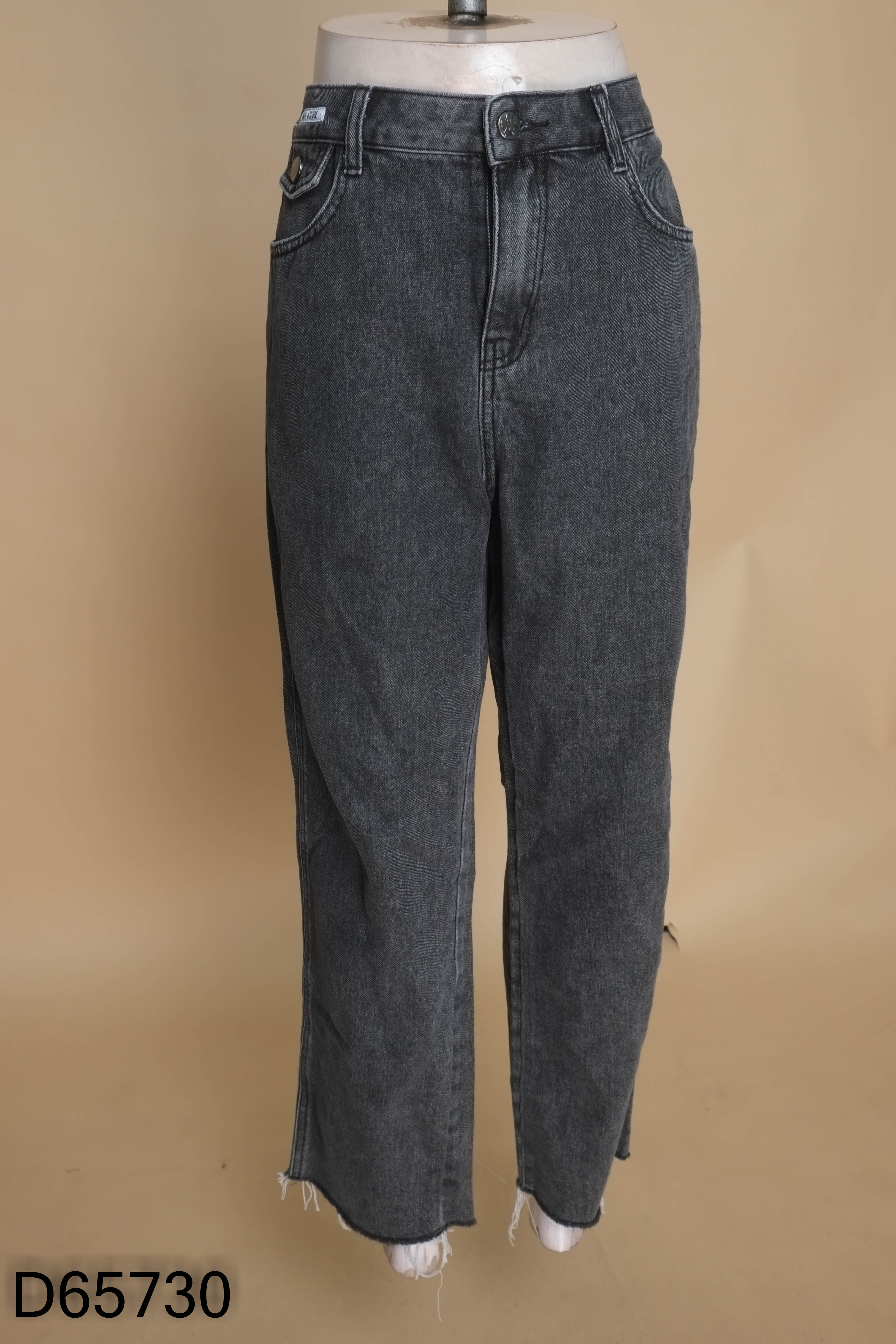 Quần jeans SEMIR xám cắt gấu