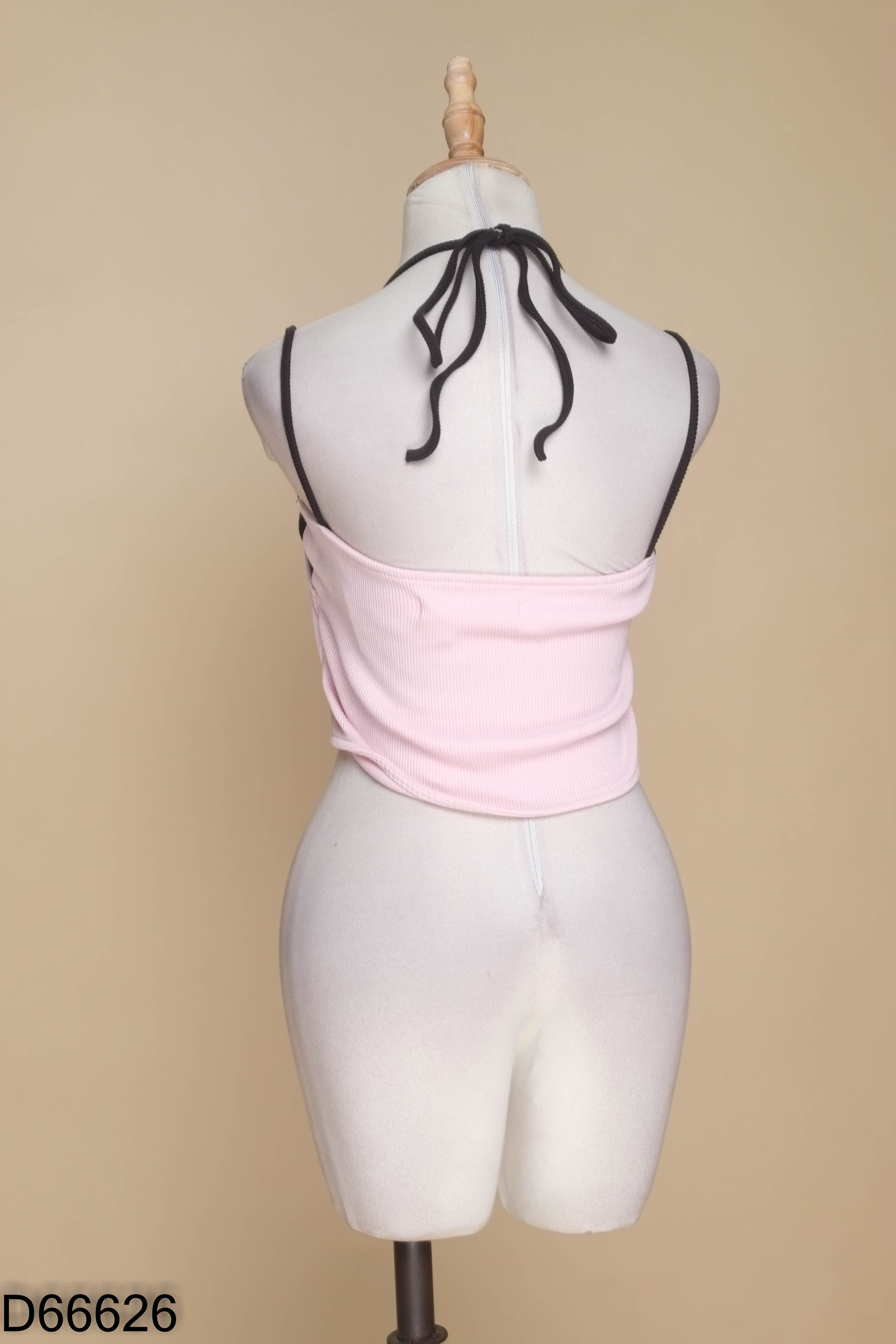 Áo croptop 2 dây hồng mix đen CLELIE