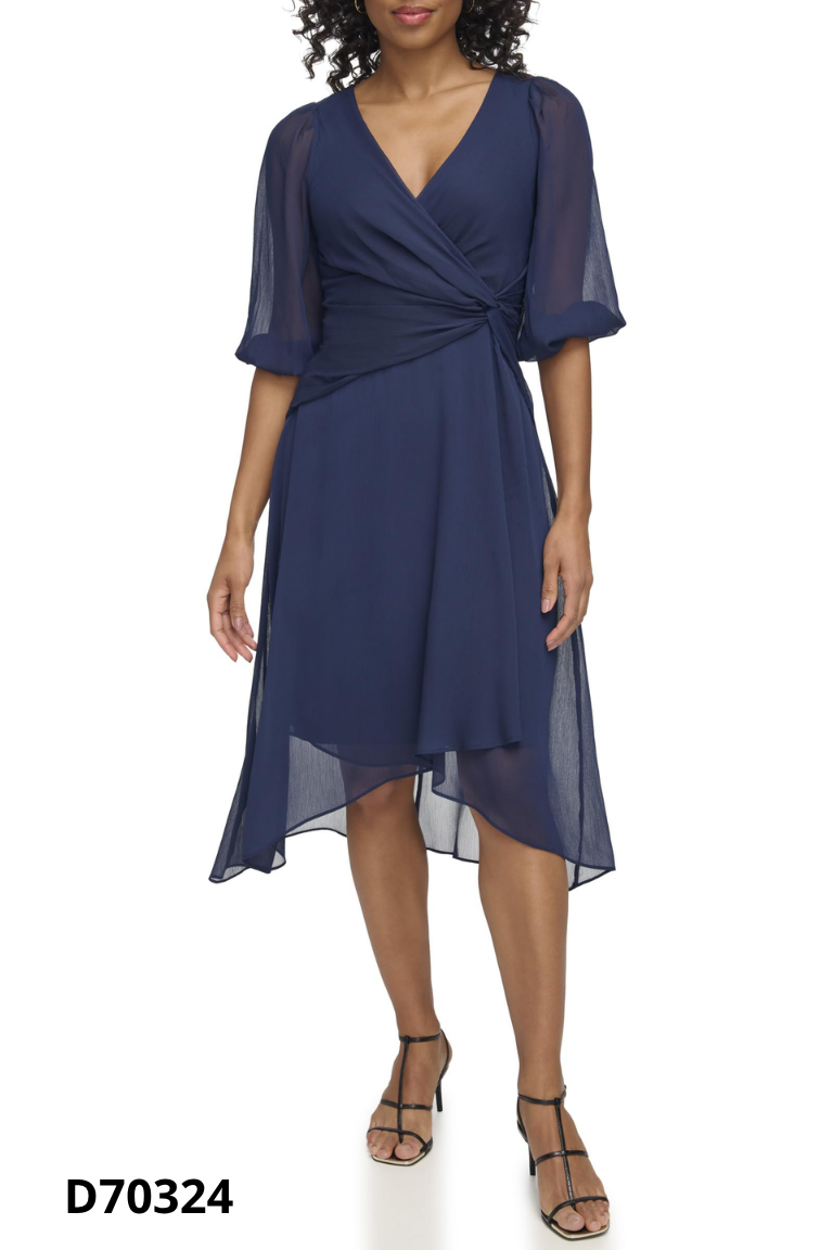 Váy DKNY xanh cổ tim xoắn eo
