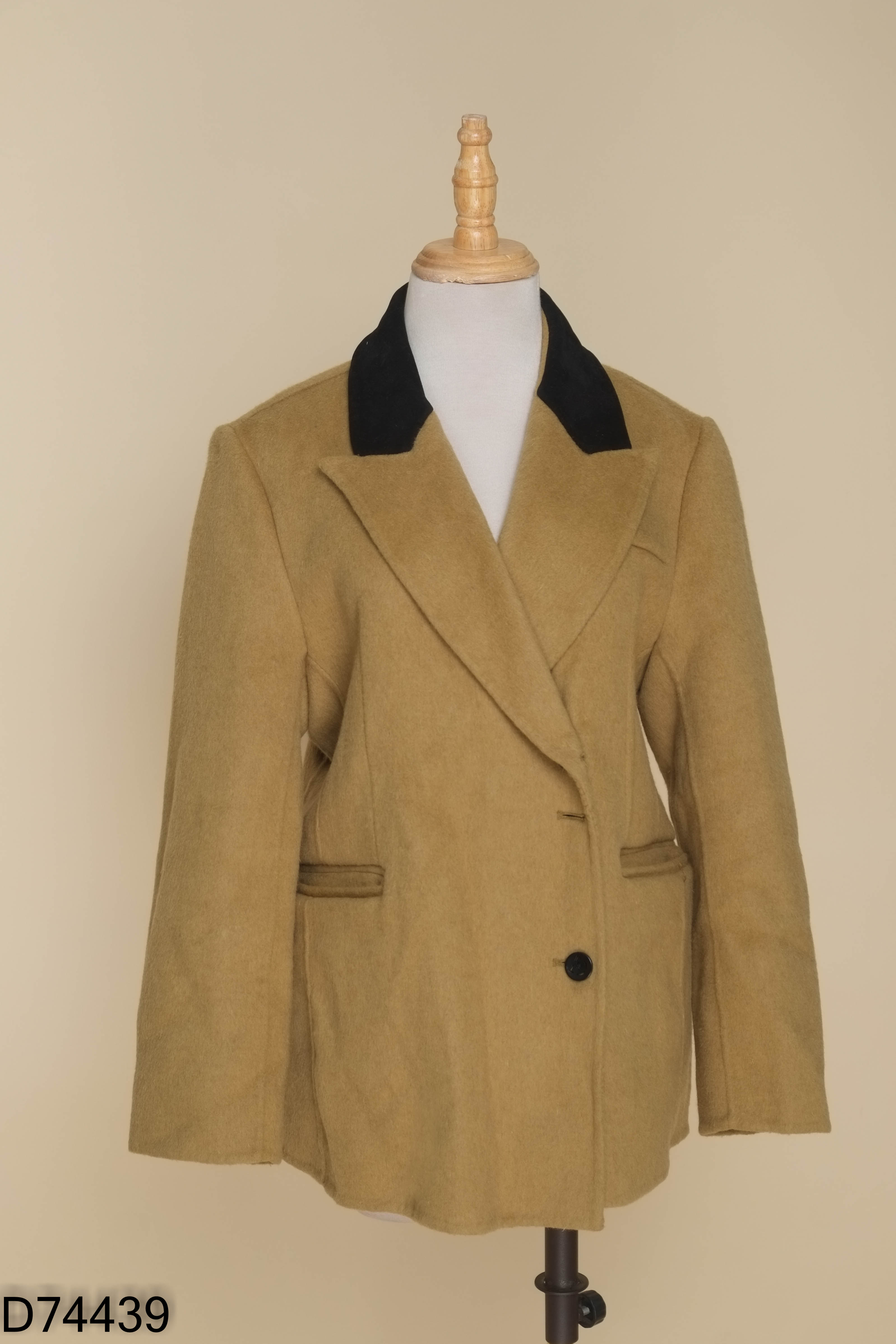 Áo khoác dạ nâu cổ vest
