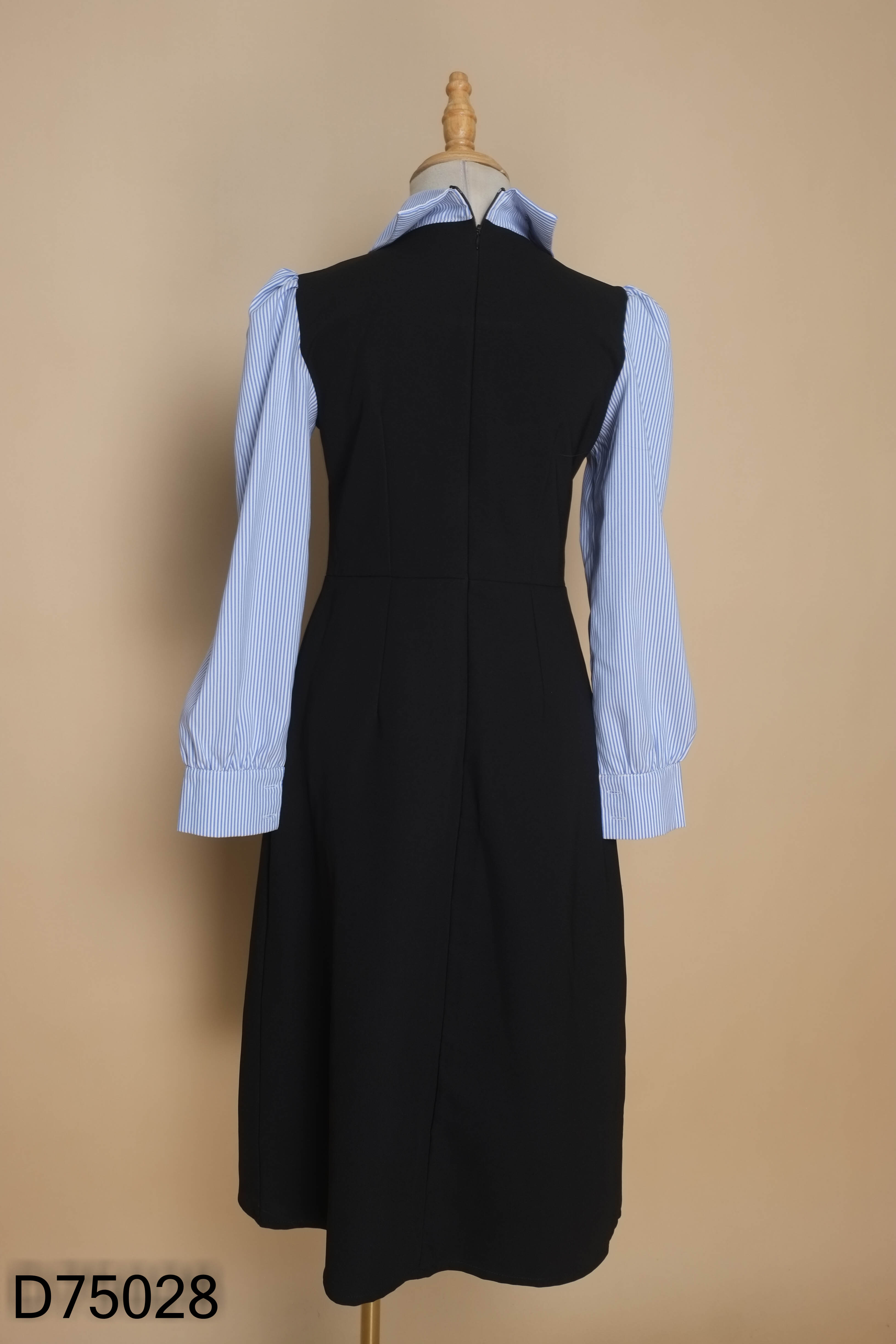 Váy đen HERLY SHOP phối xanh sọc