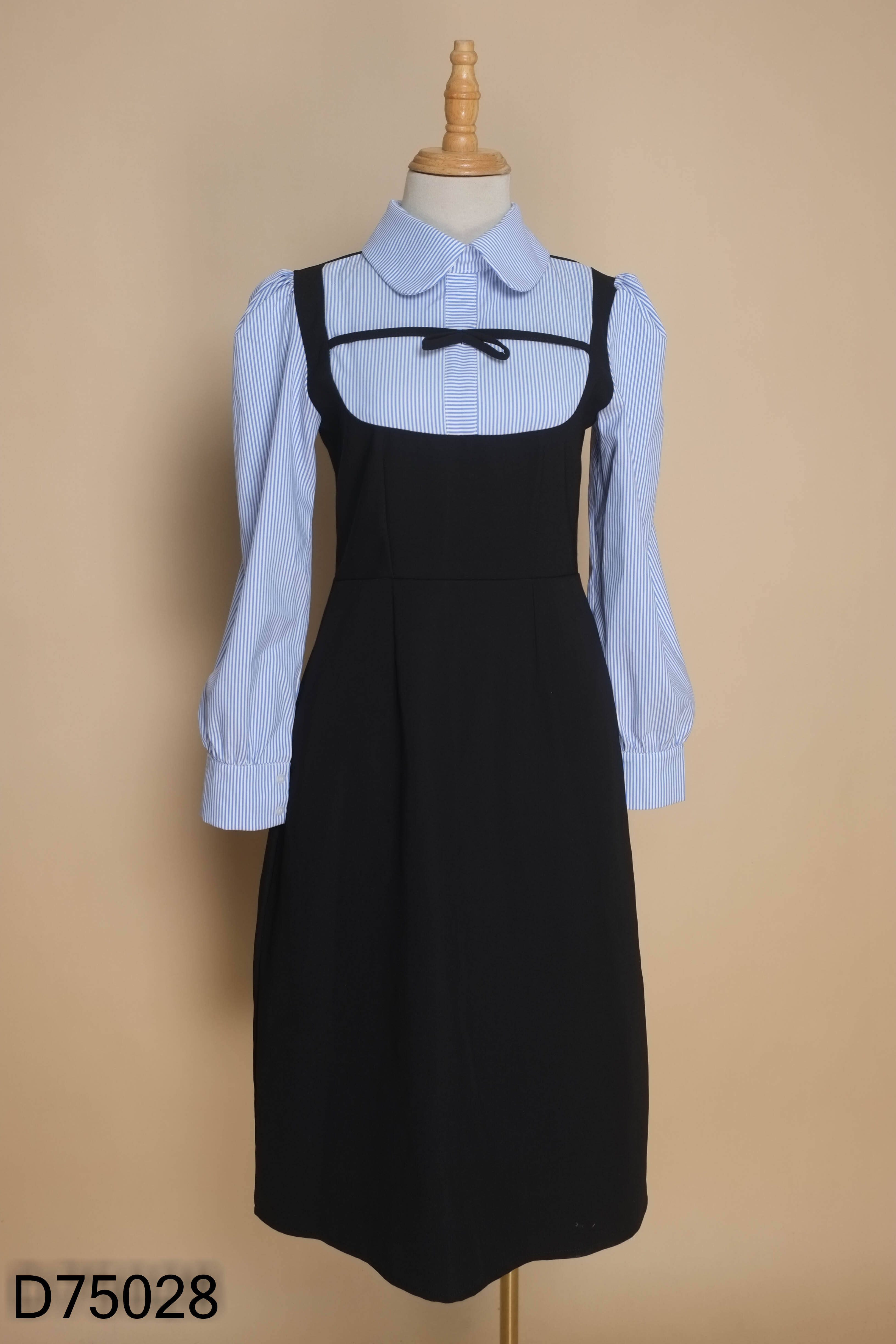 Váy đen HERLY SHOP phối xanh sọc