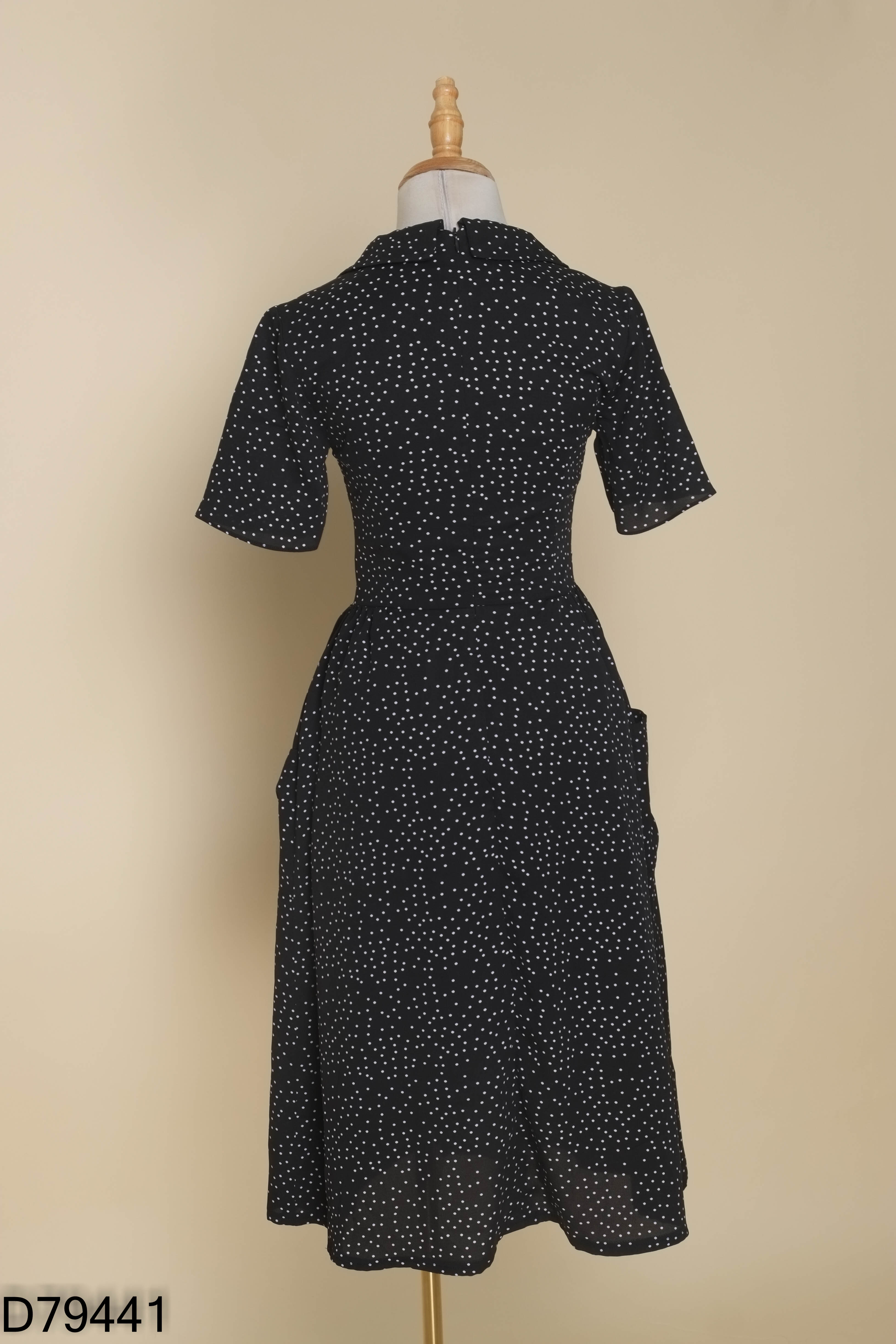 Váy ADORE DRESS đen chấm bi