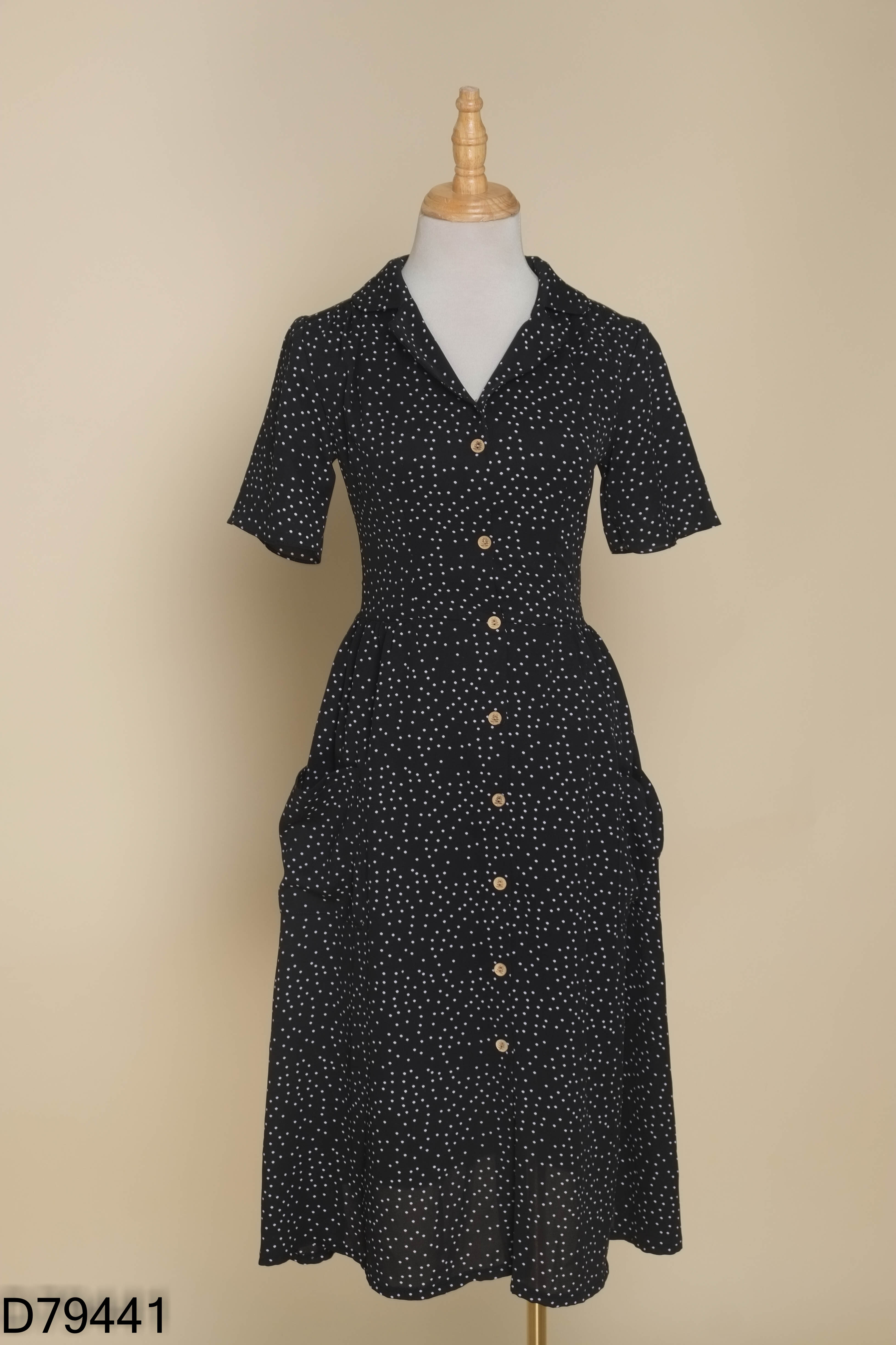 Váy ADORE DRESS đen chấm bi