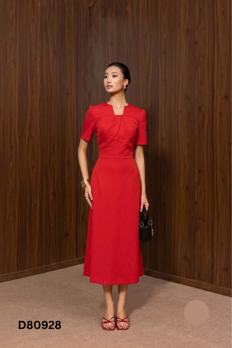 Váy đỏ NIA-STUDIO gấp ly cổ