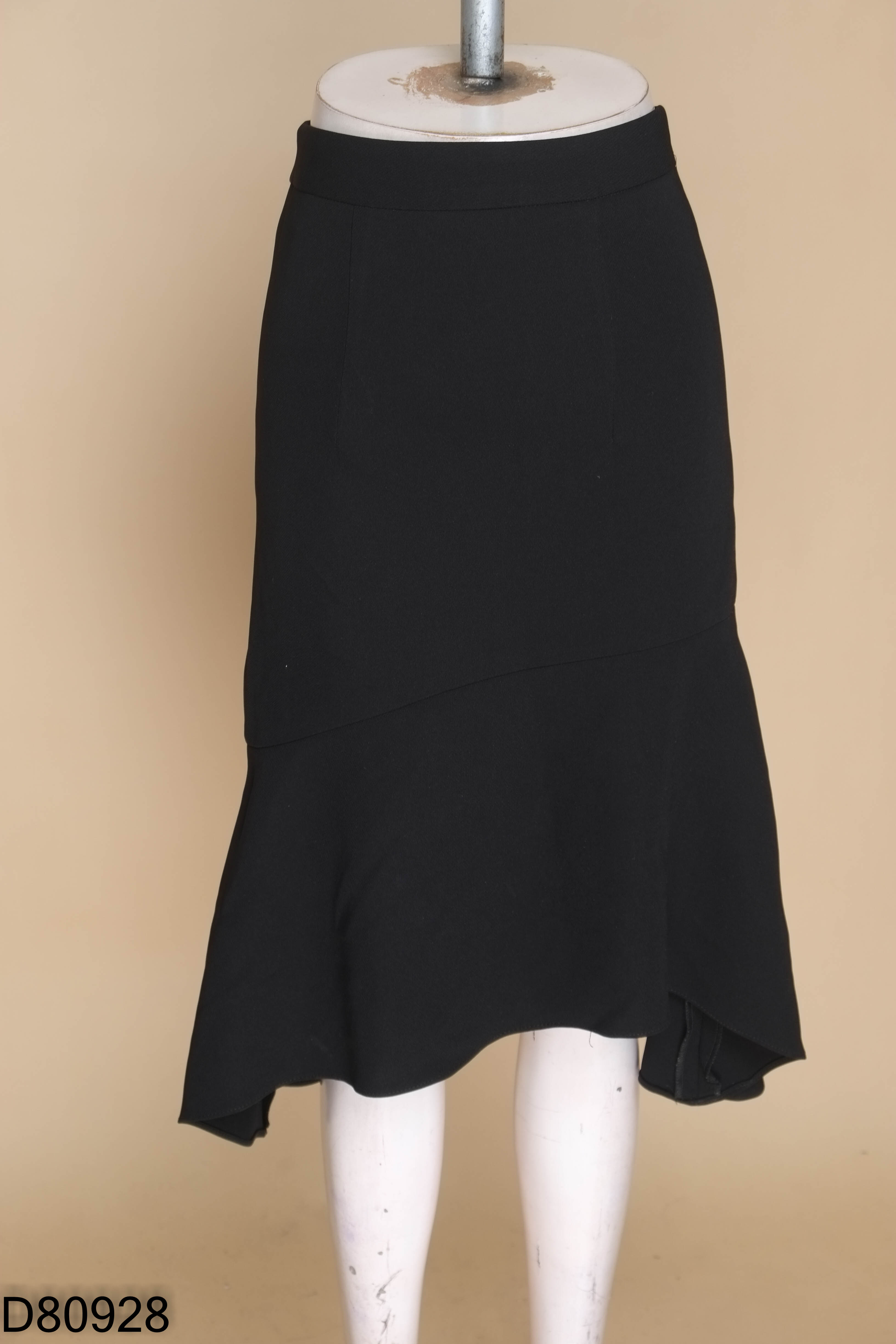 Chân váy HUONG BOUTIQUE đen đuôi cá
