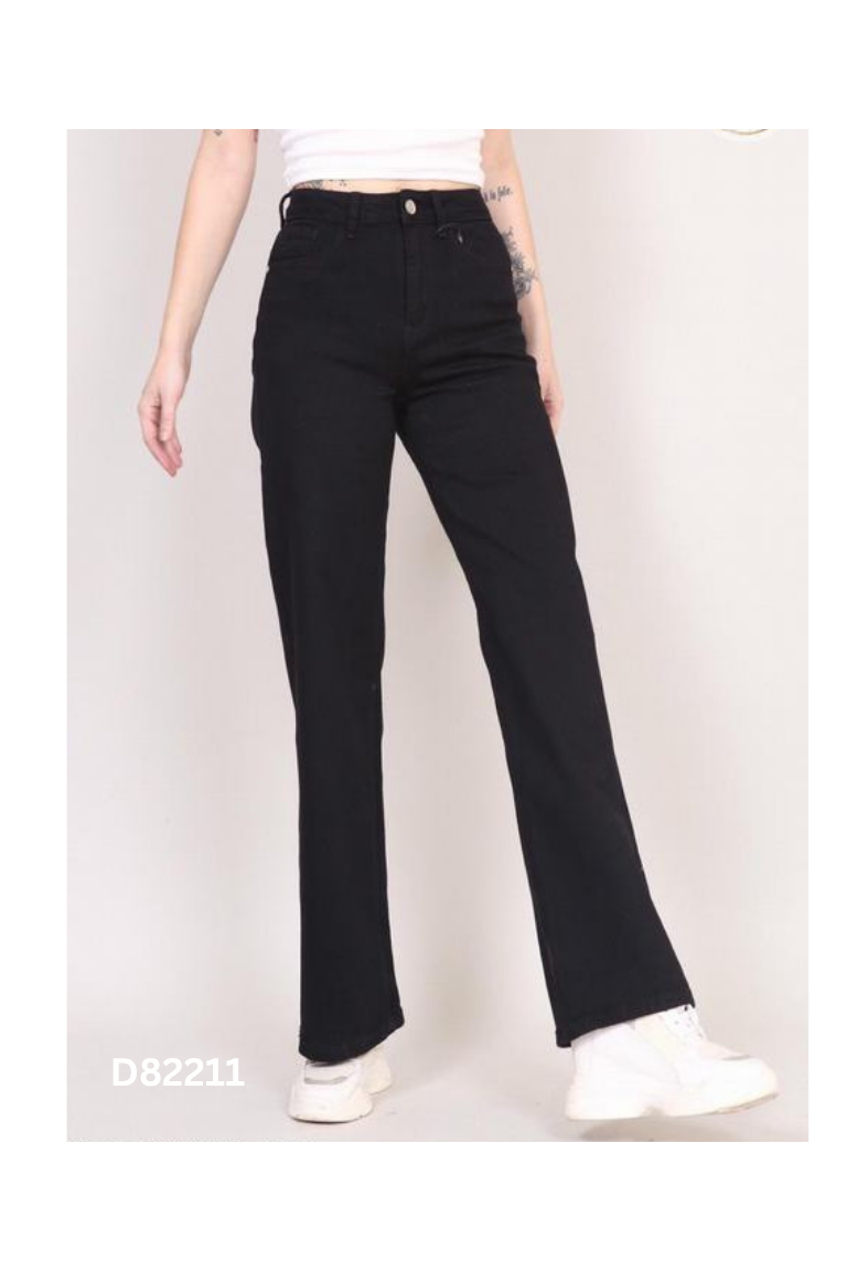 Quần jeans đen ống loe