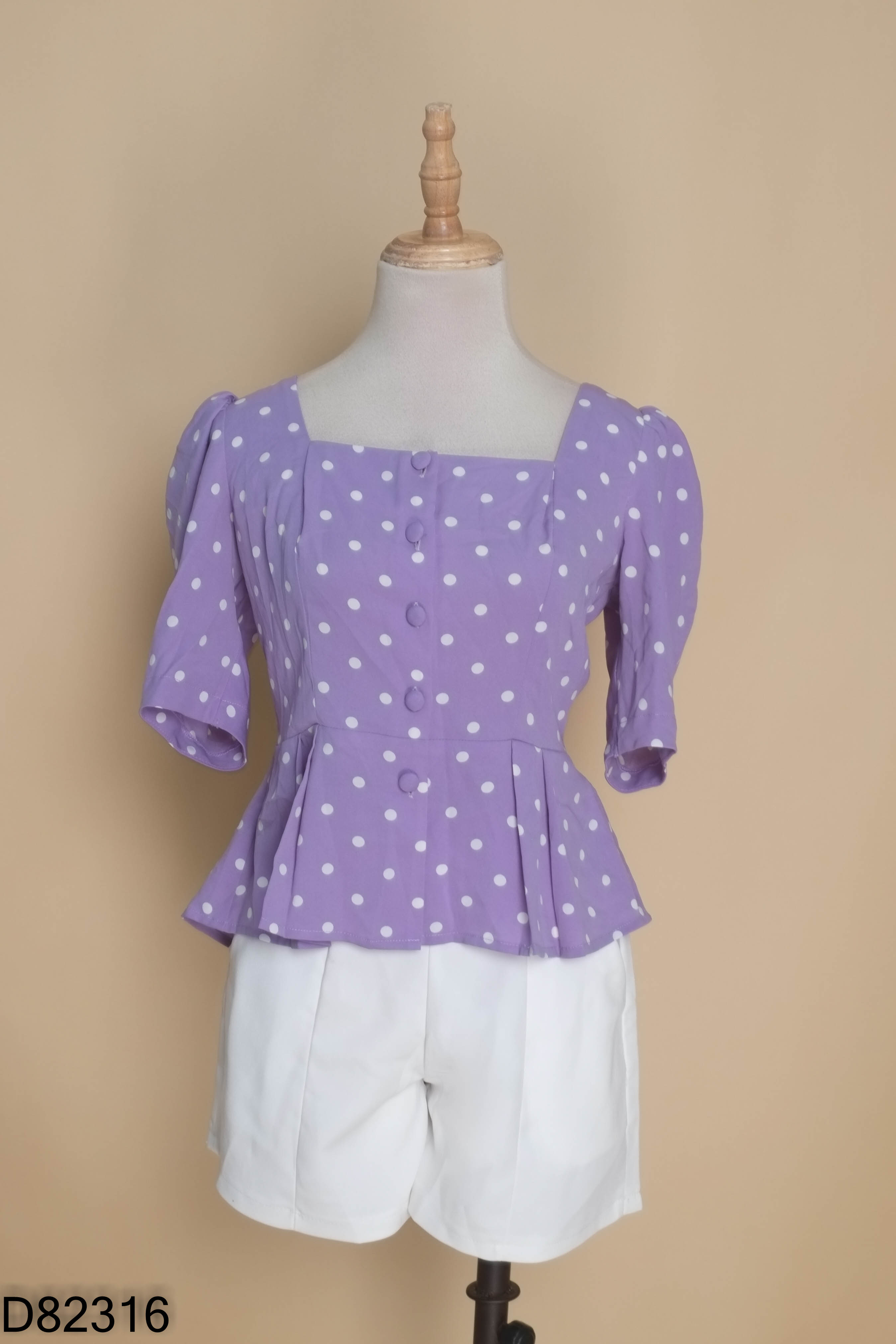 Set Áo tím chấm bi + Quần short trắng