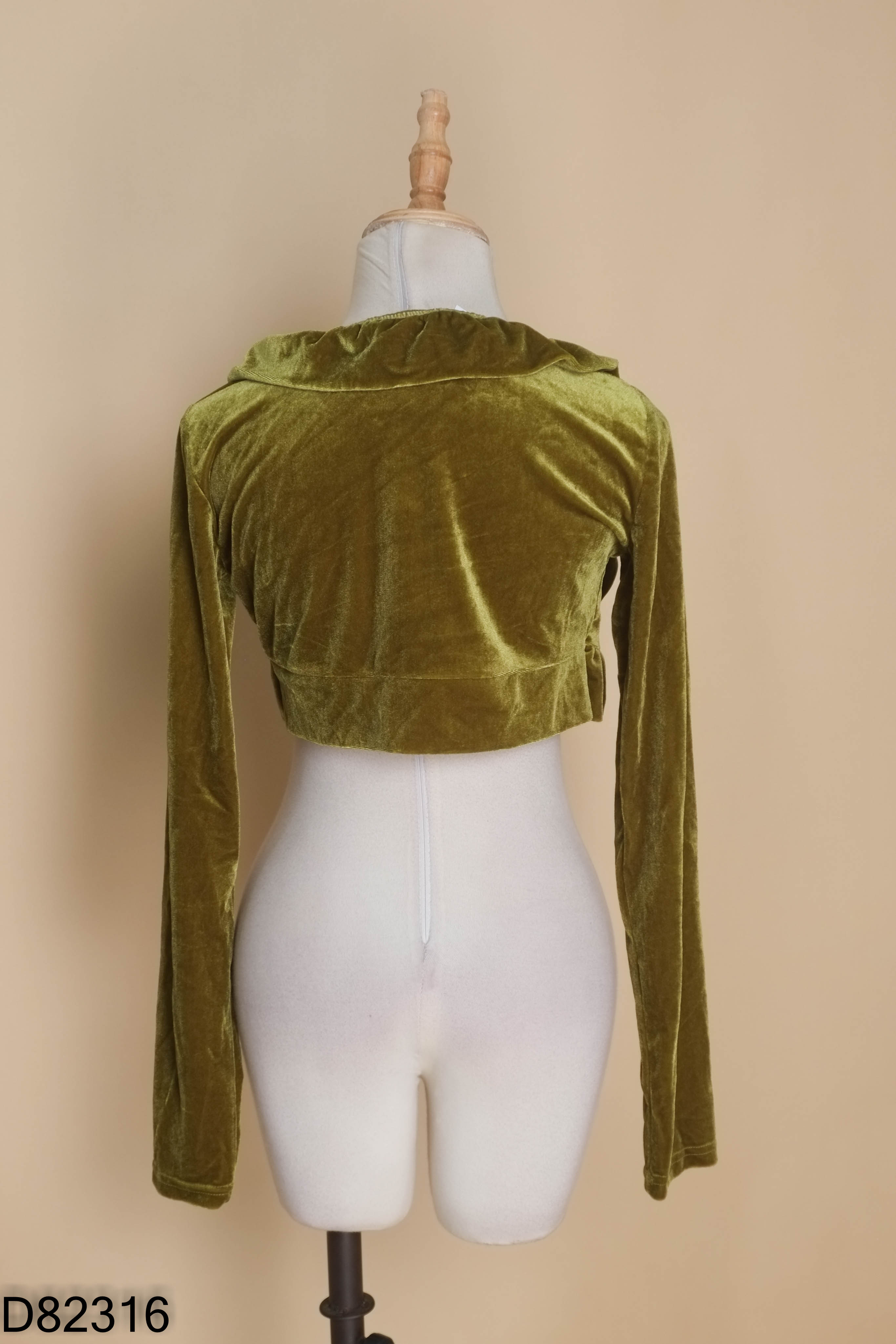 Áo khoác nhung xanh croptop
