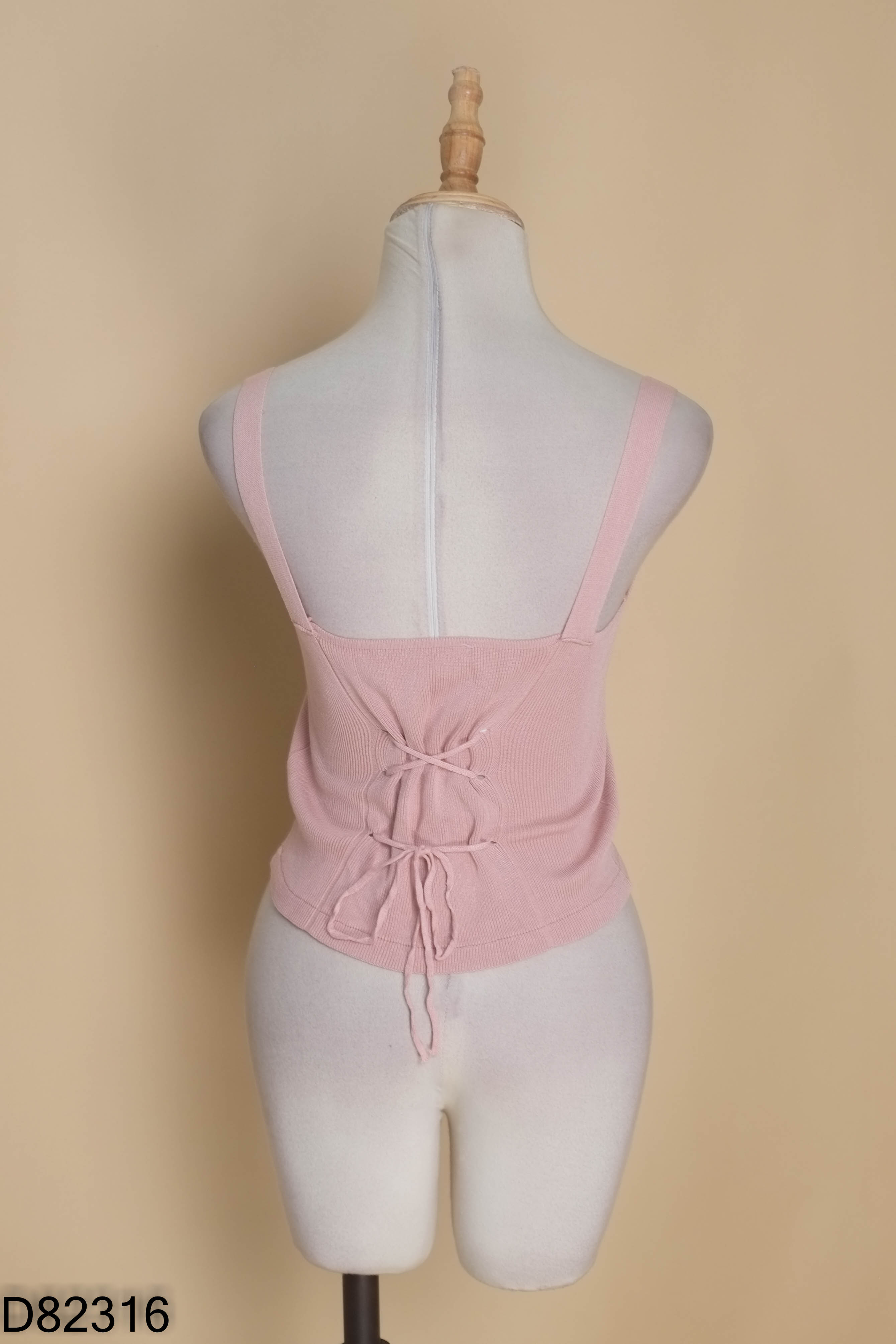 Áo hay dây len hồng croptop