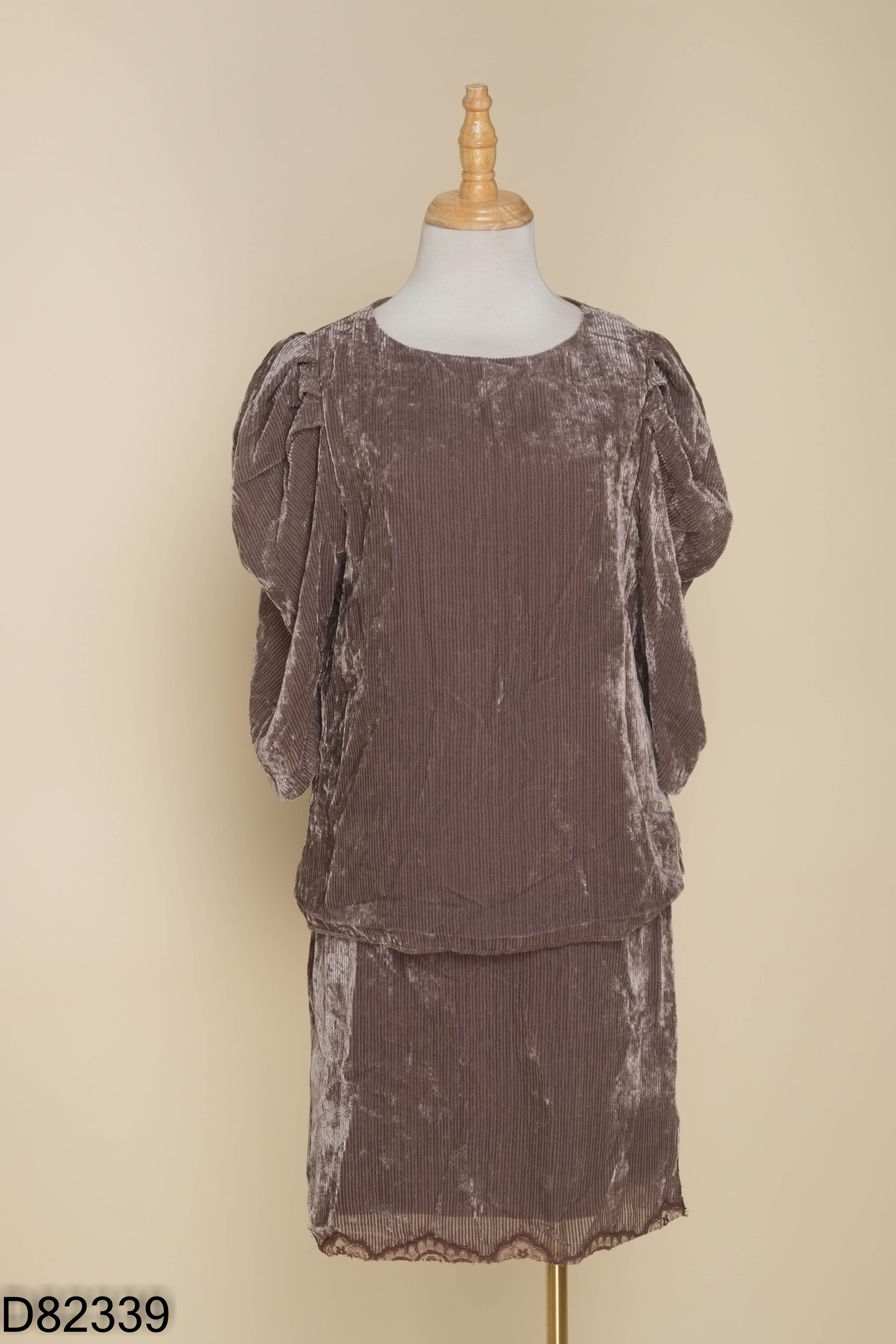 Set Áo nhung nâu sọc ART/IS/OVER + Chân váy