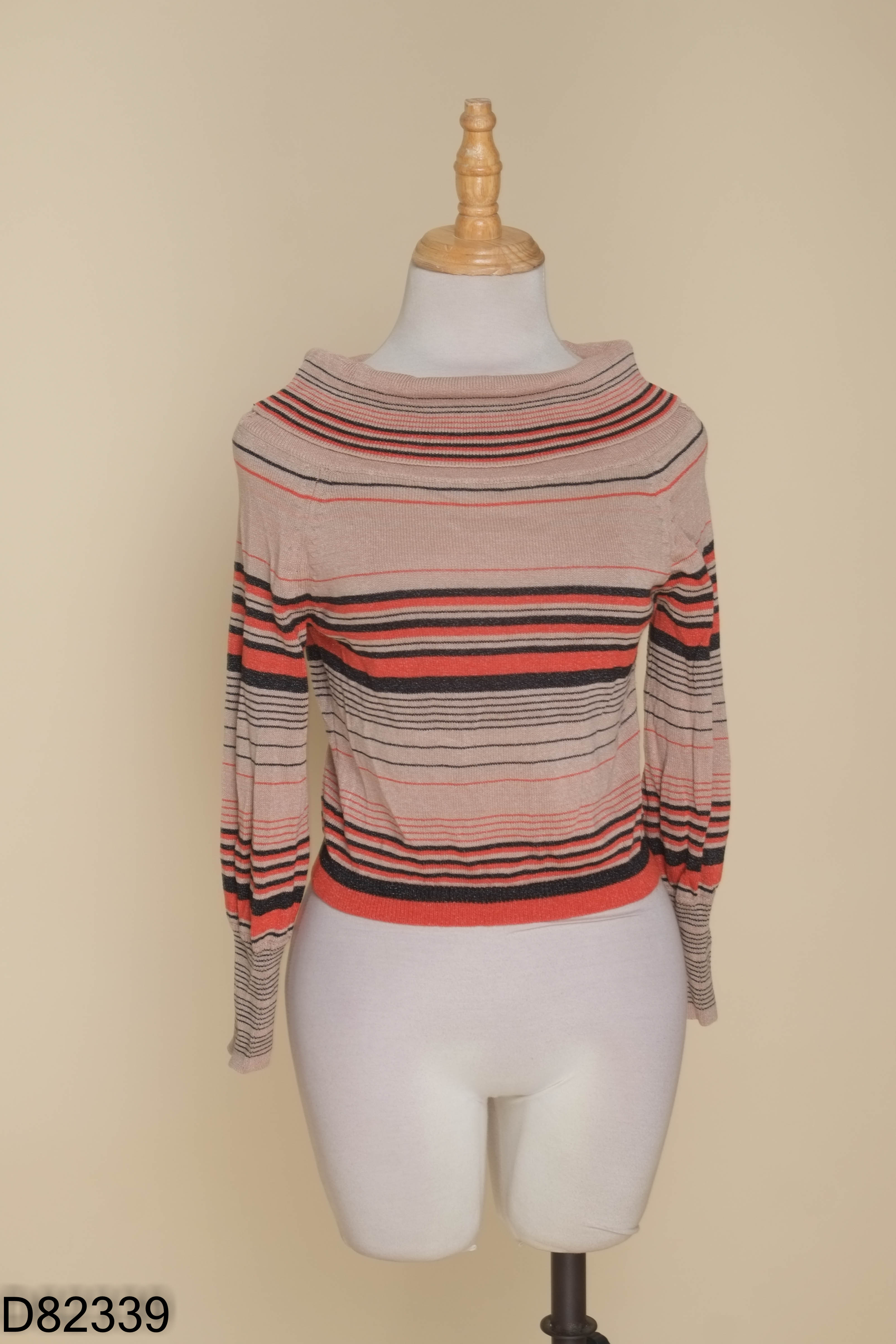 Áo len nâu kẻ đen cam ELLE x IVY MODA (cắt tag)