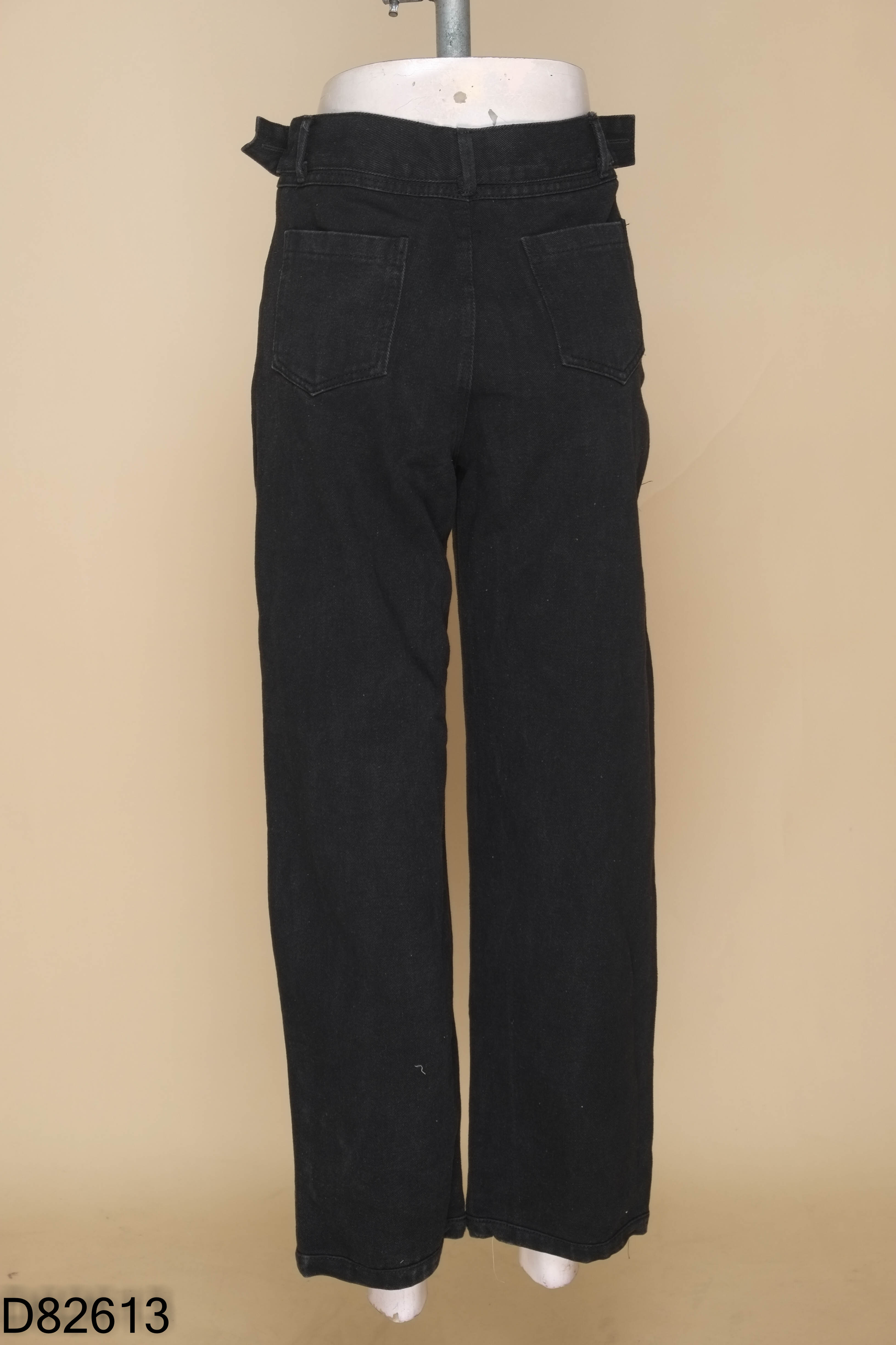 Quần jeans đen trơn