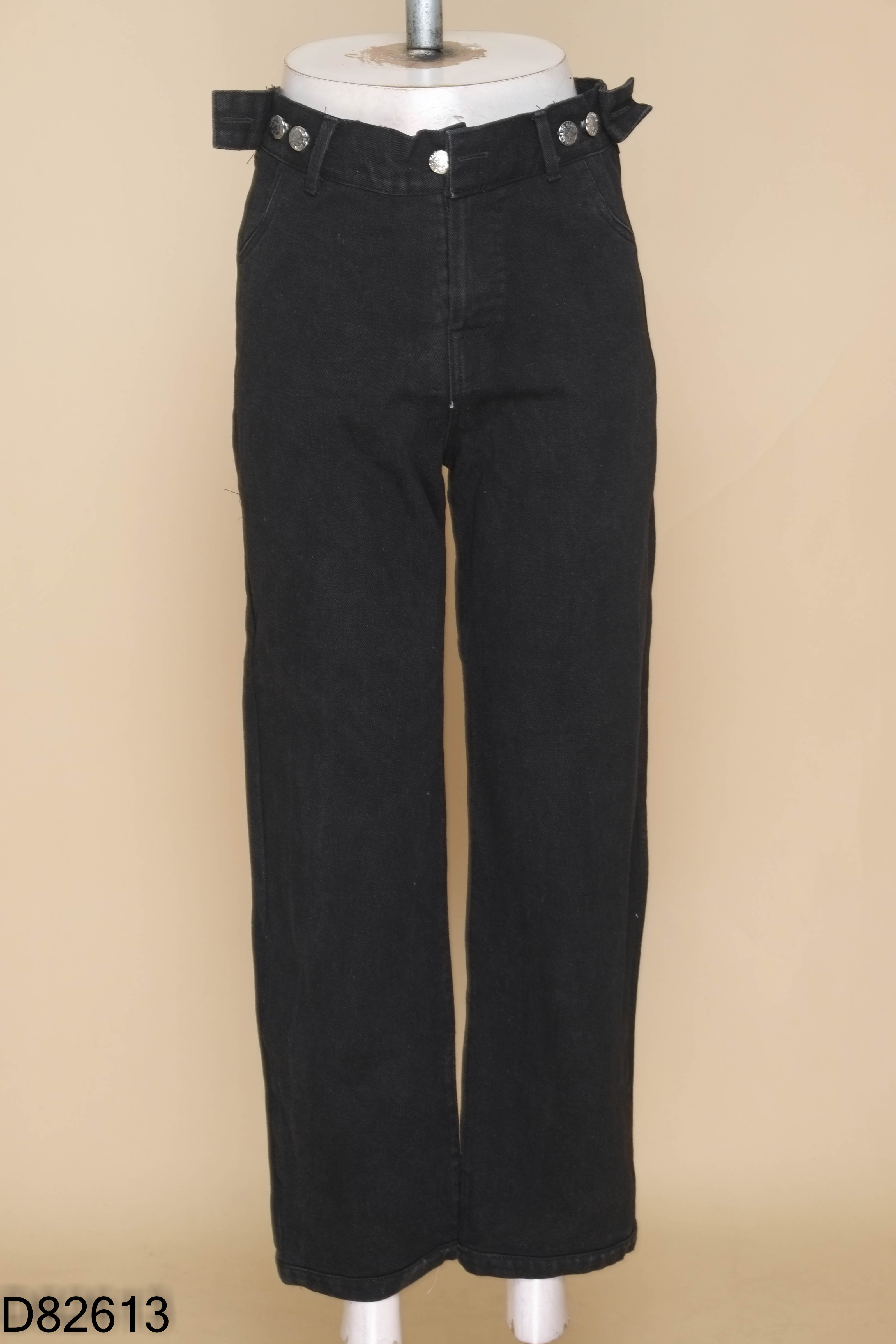 Quần jeans đen trơn