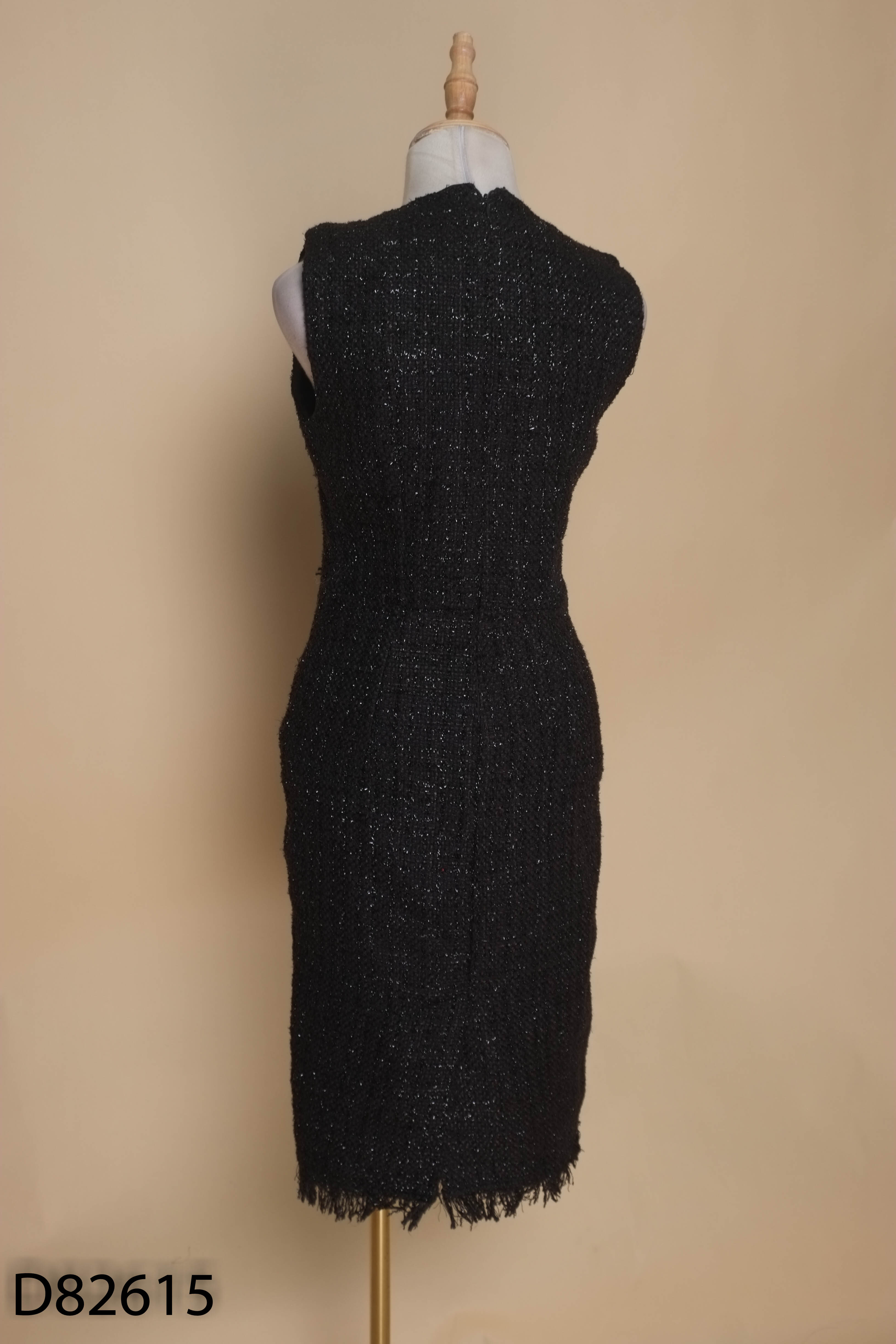 Set Váy dạ tweed đen sát nách + Áo khoác cúc ngọc