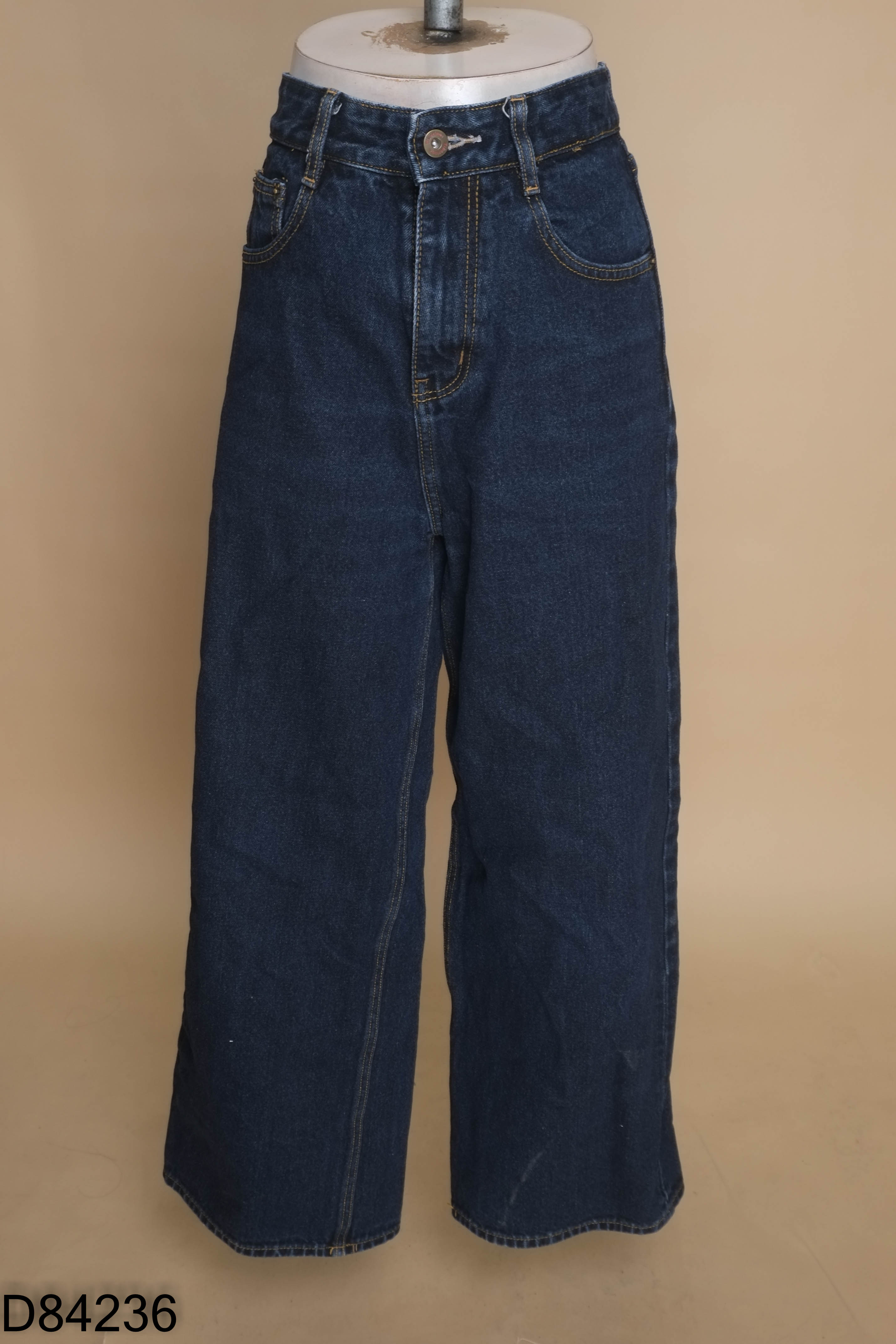 Quần jeans trơn xanh đậm