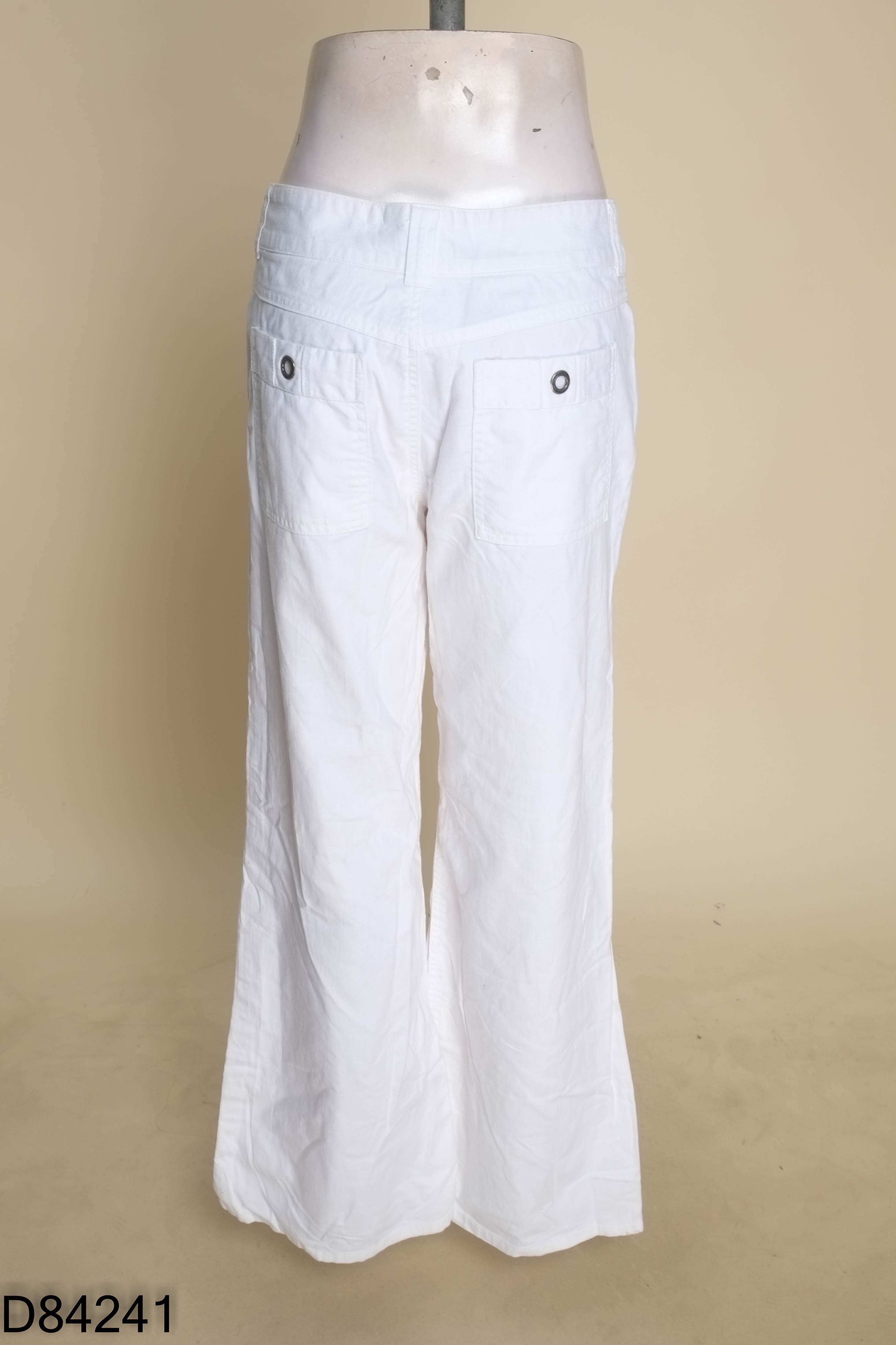 Quần jeans trắng trơn suông