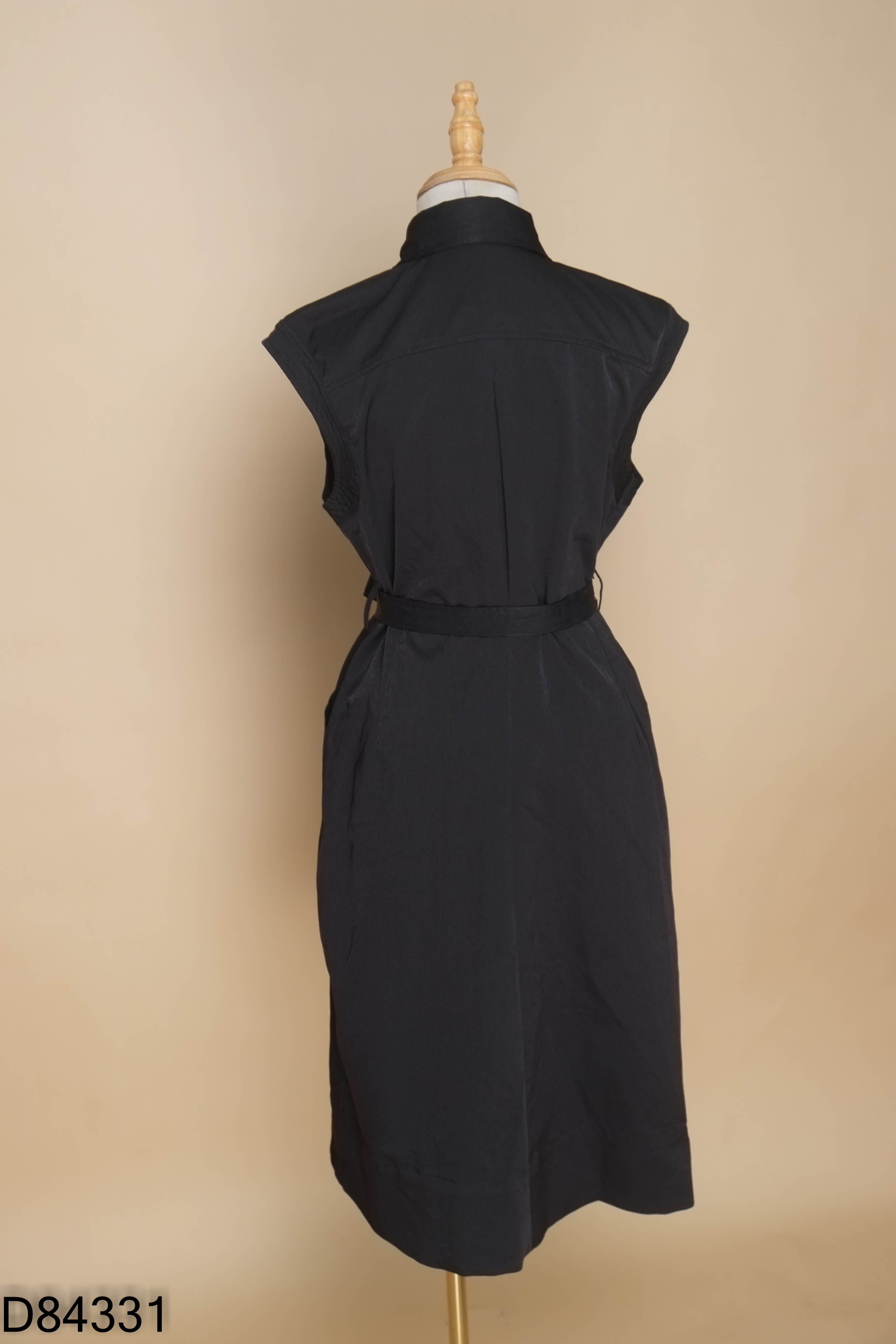 Váy đen sát nách thô cúc đồng FASHION BEST