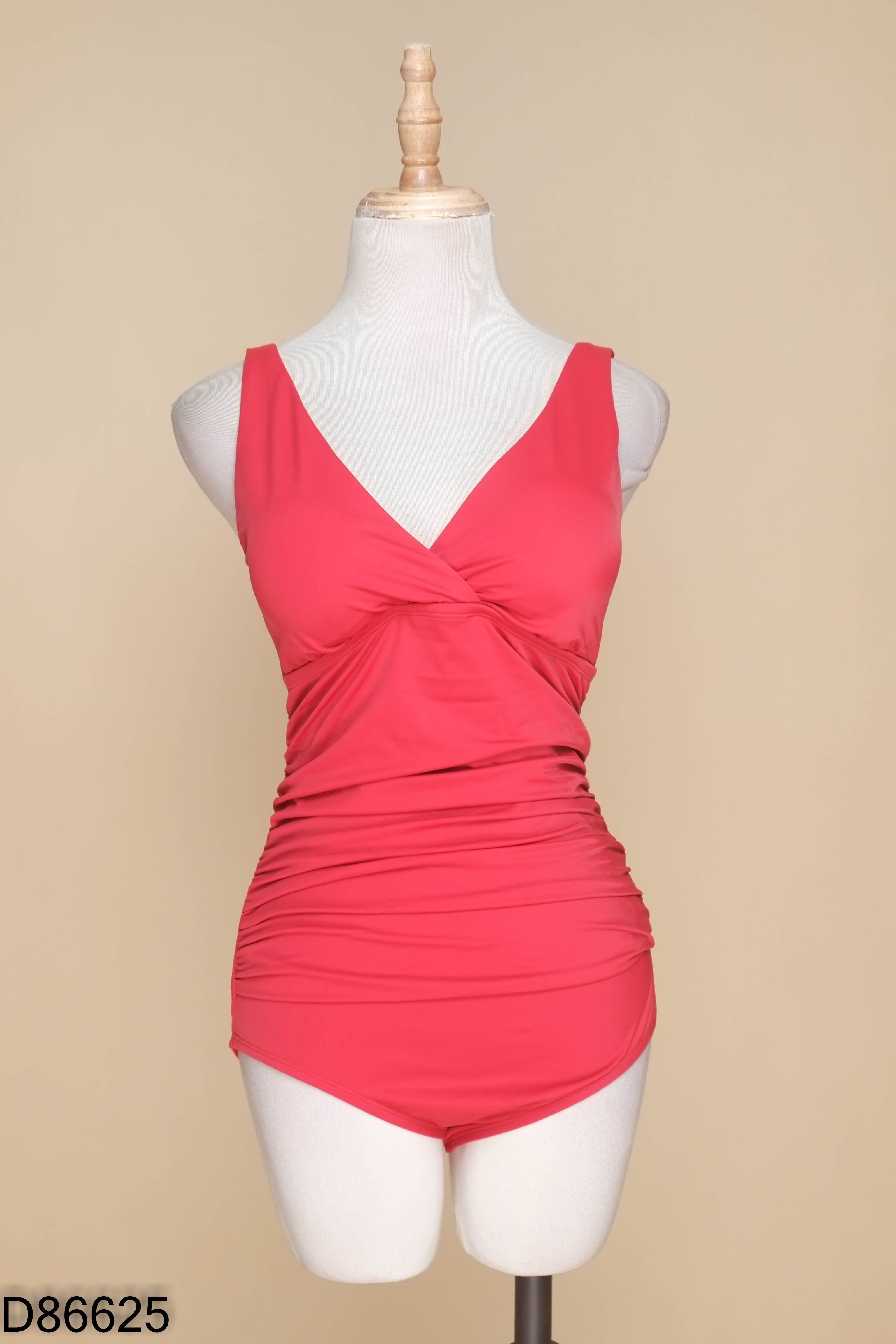 Bikini đỏ rúm hông