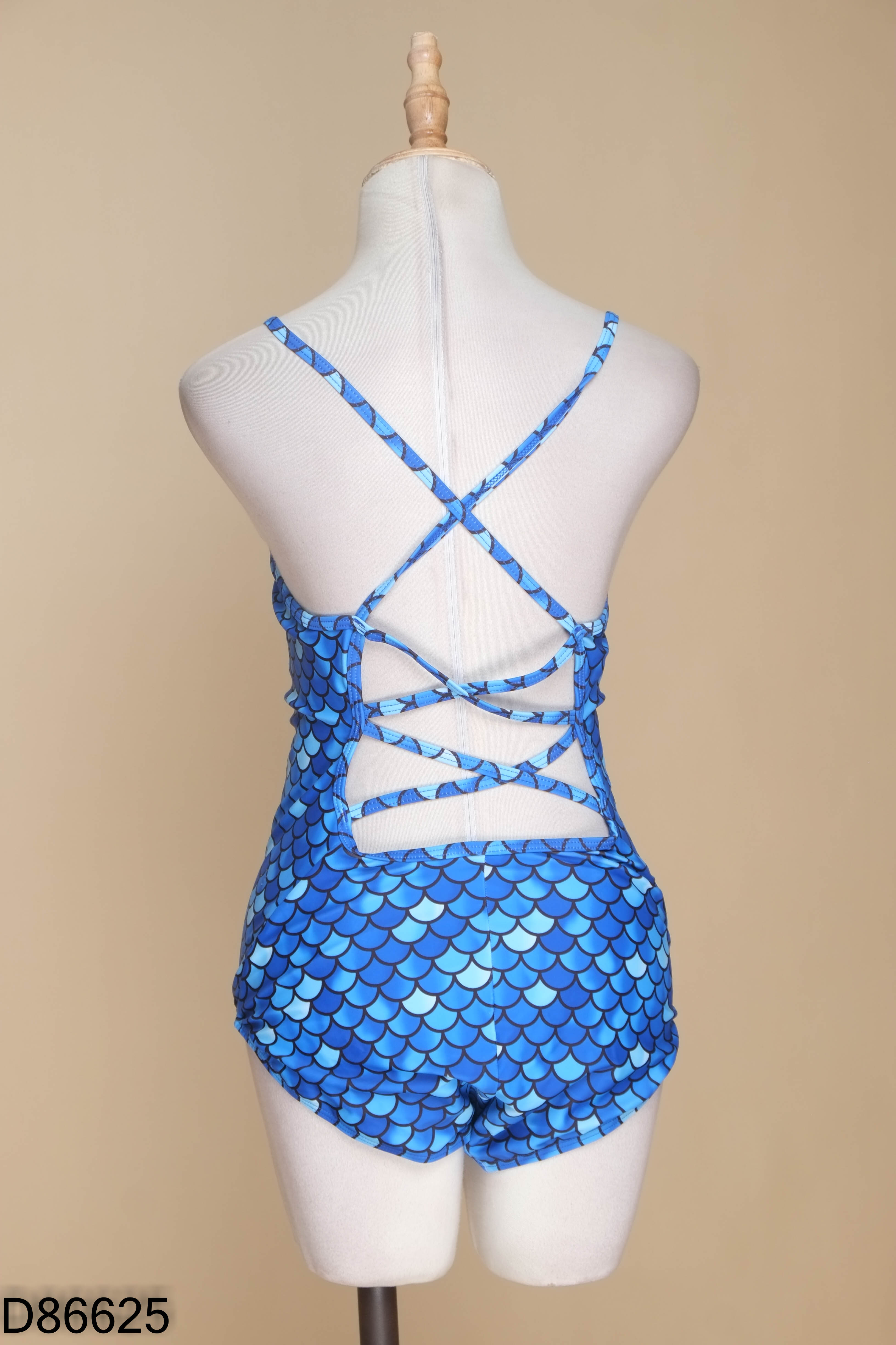 Bikini xanh họa tiết