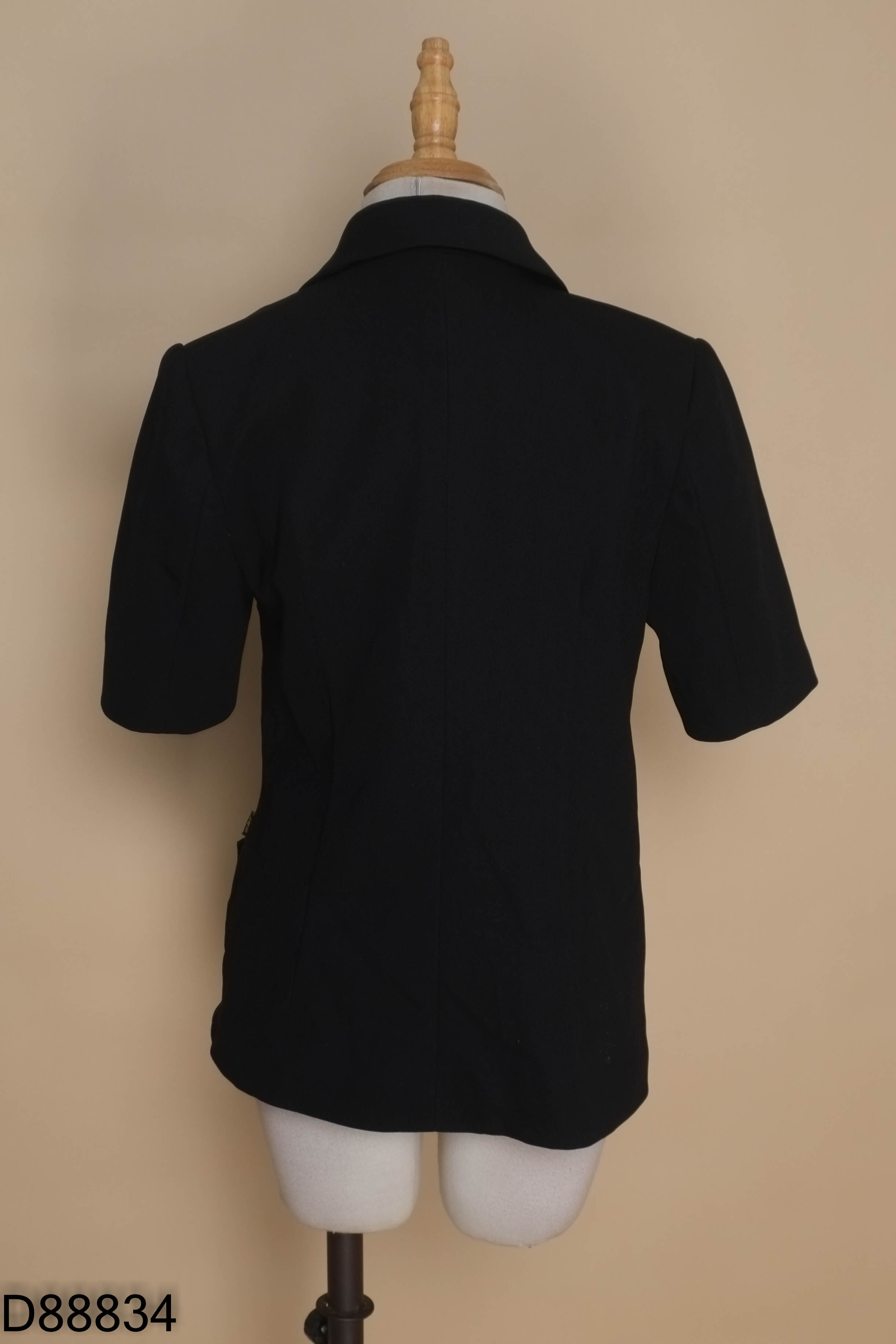 Áo blazer đen