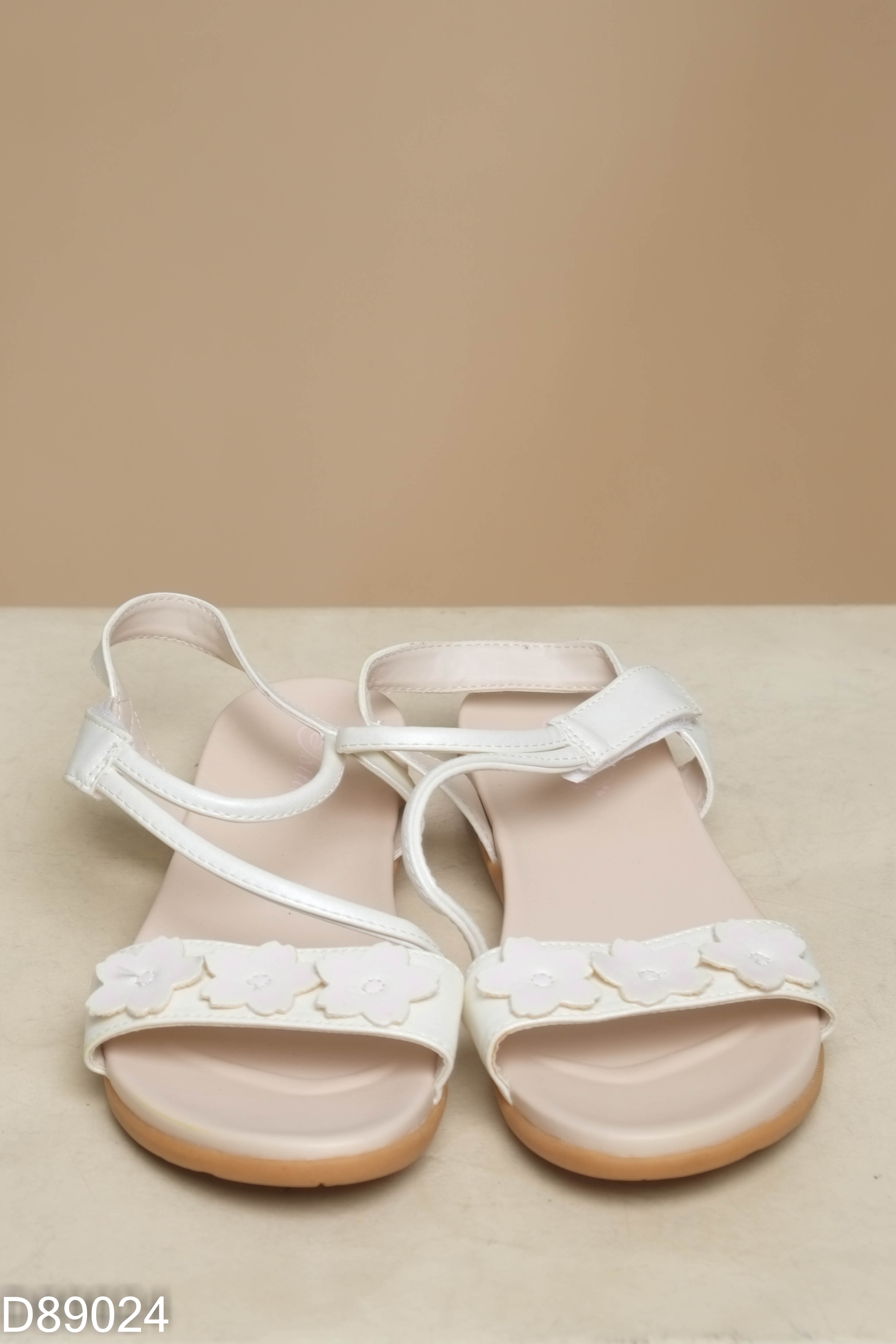 Dép sandals BITI'S kem