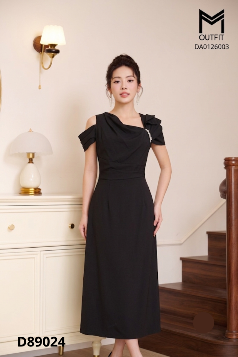 Váy đen RICCI đính hạt