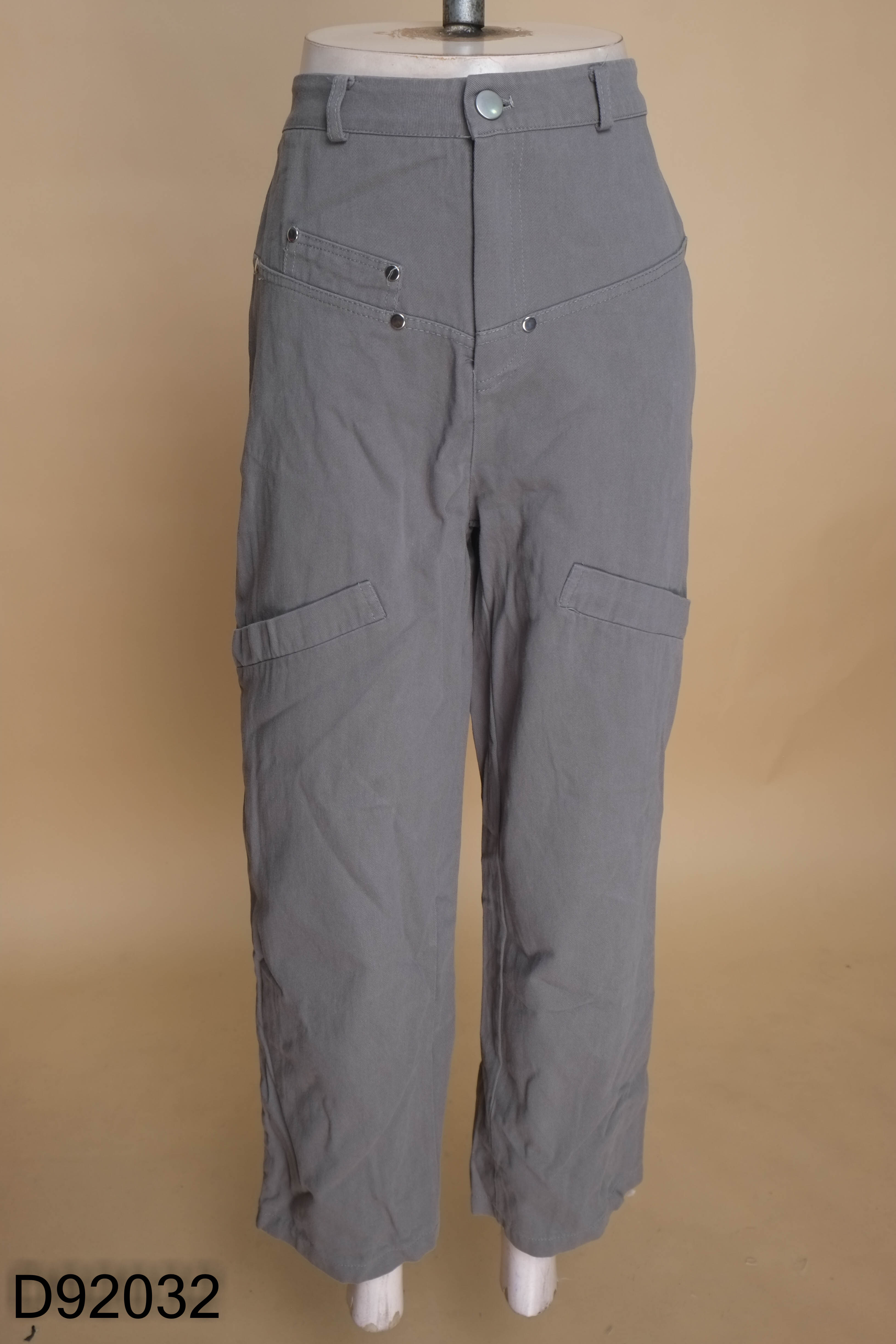 Quần kaki xanh suông
