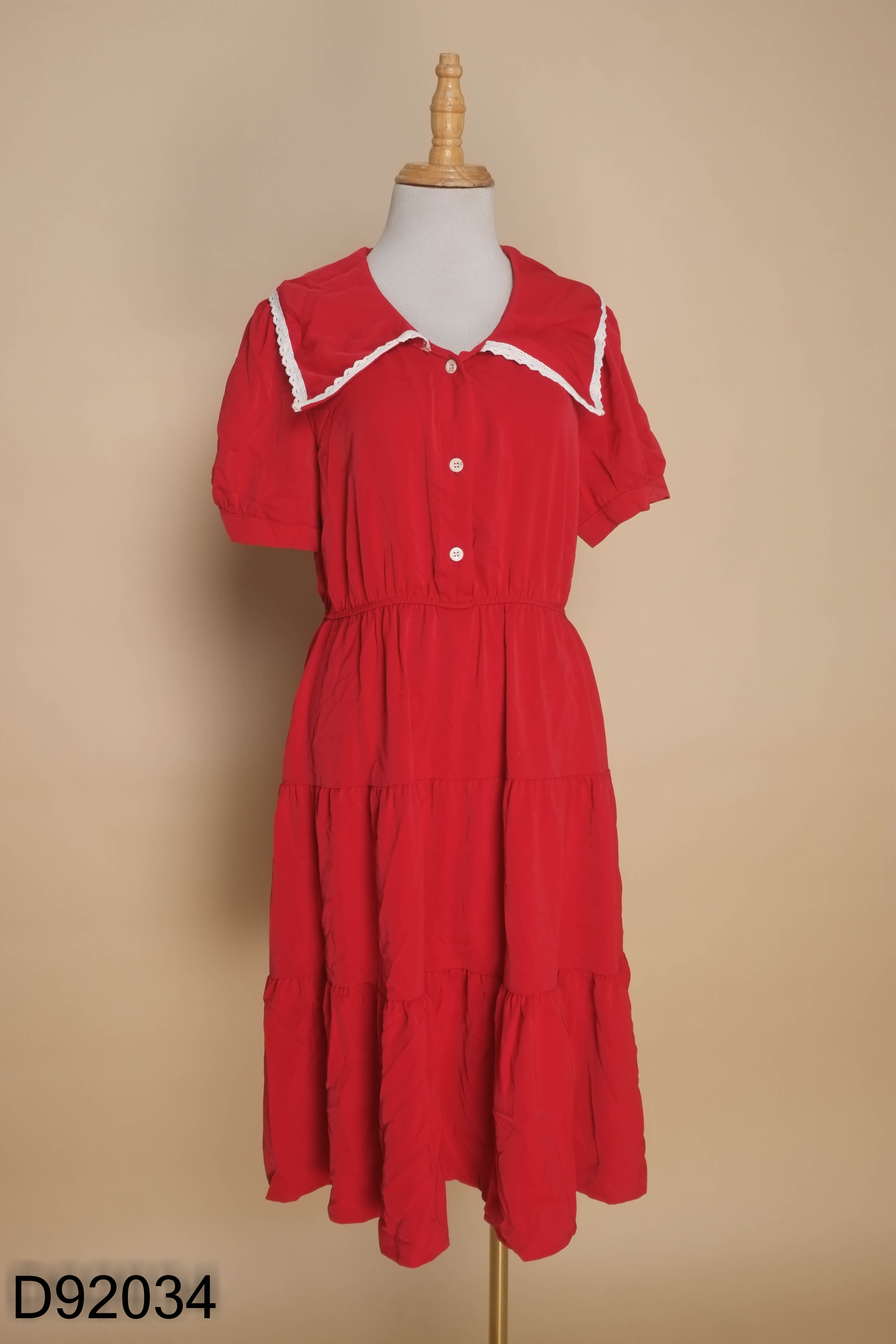 Váy babydoll đỏ phối viền cổ trắng