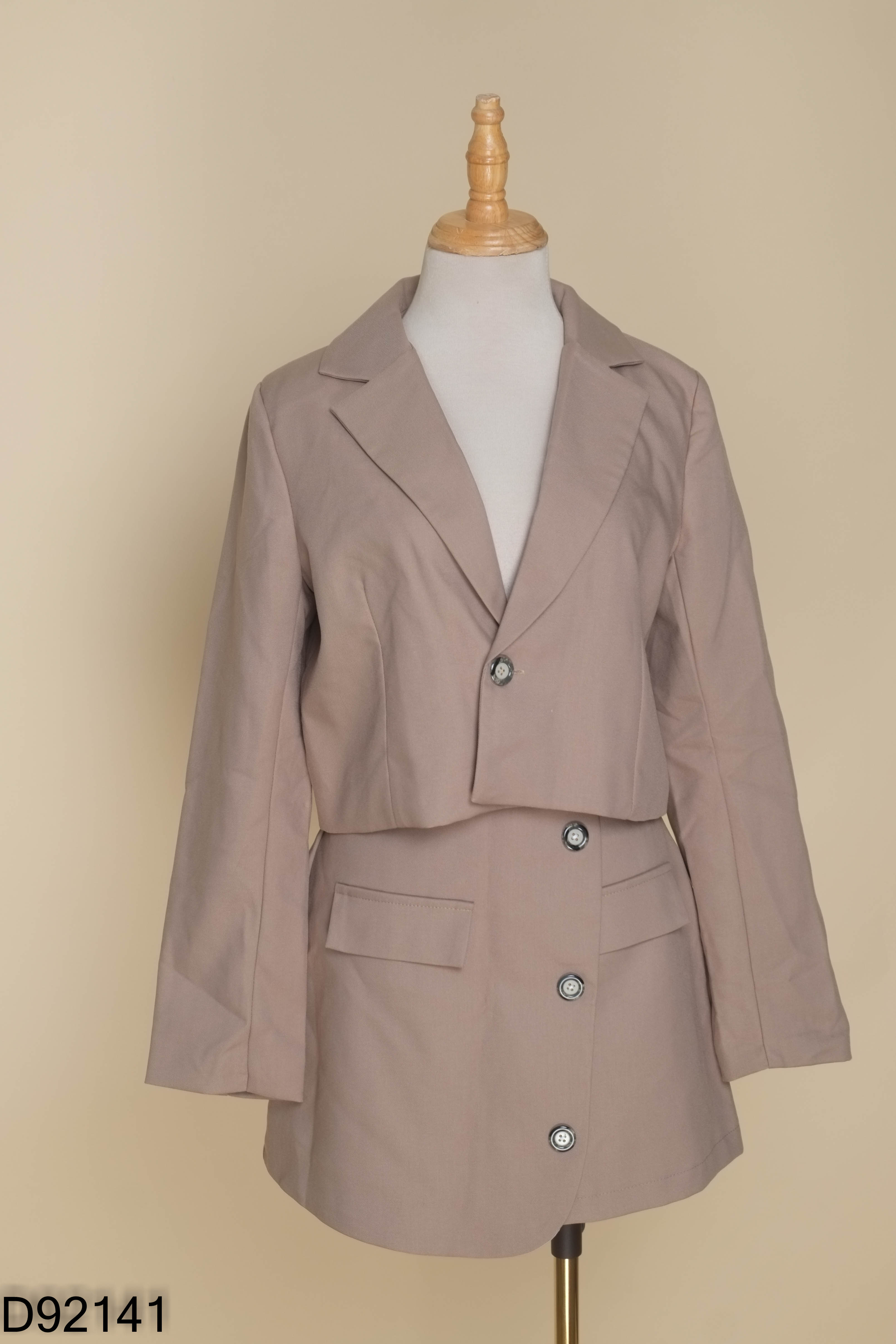 SET áo vest NL CLOSET nâu ngắn+ chân váy