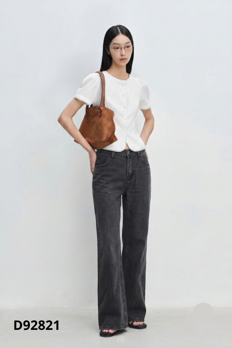 Quần jeans đen suông