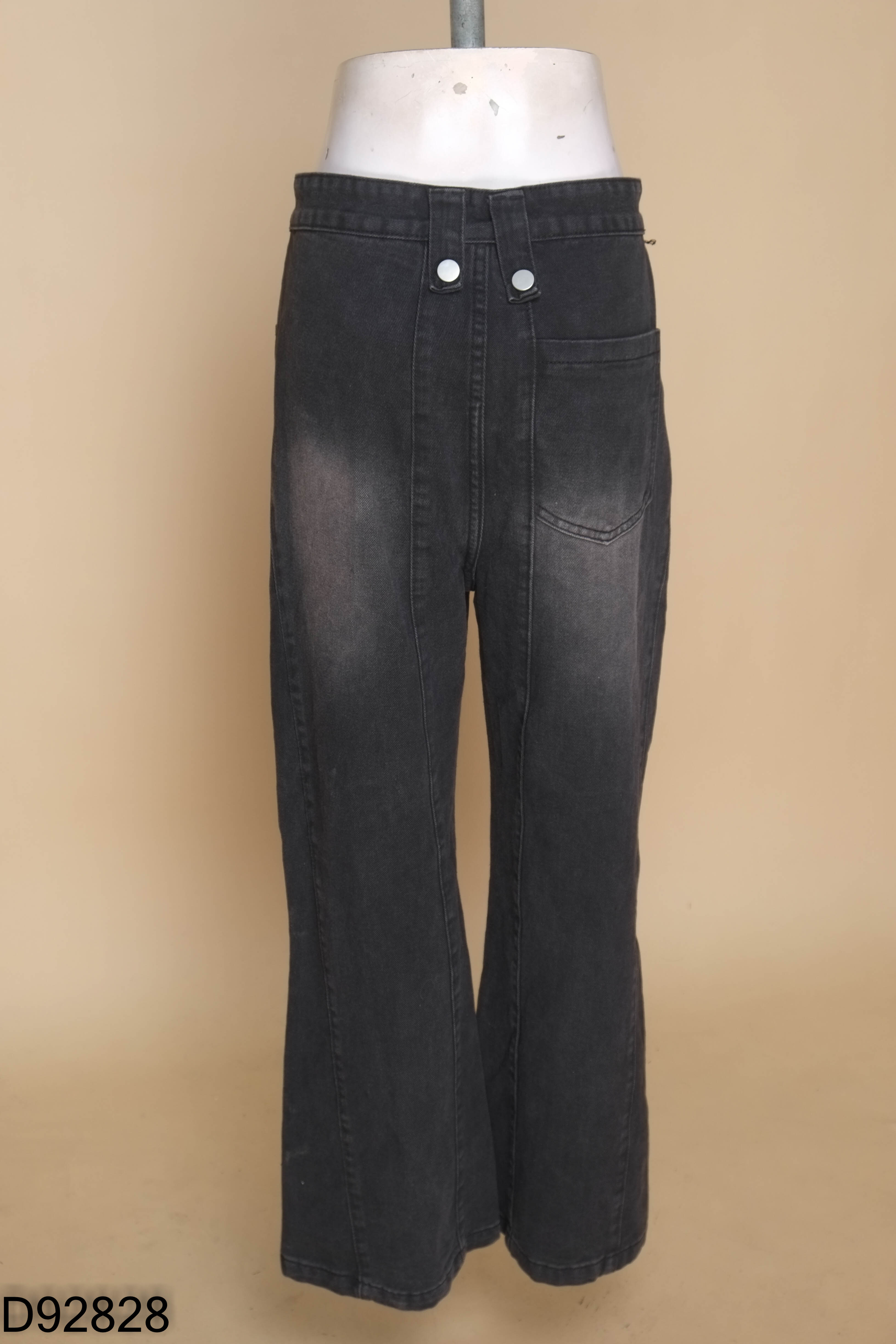 Quần jeans xám đen suông
