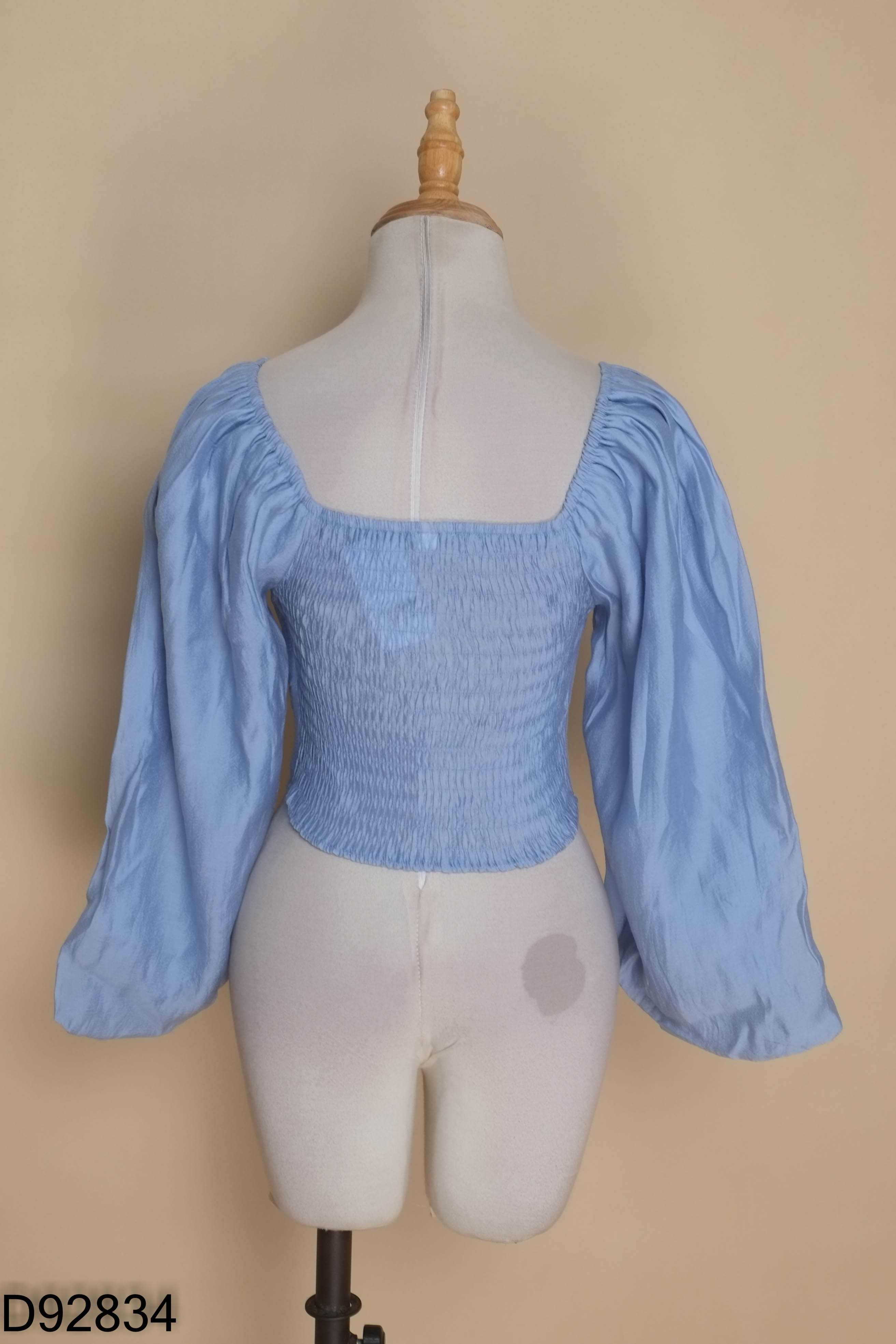 Áo voan xanh croptop dài tay