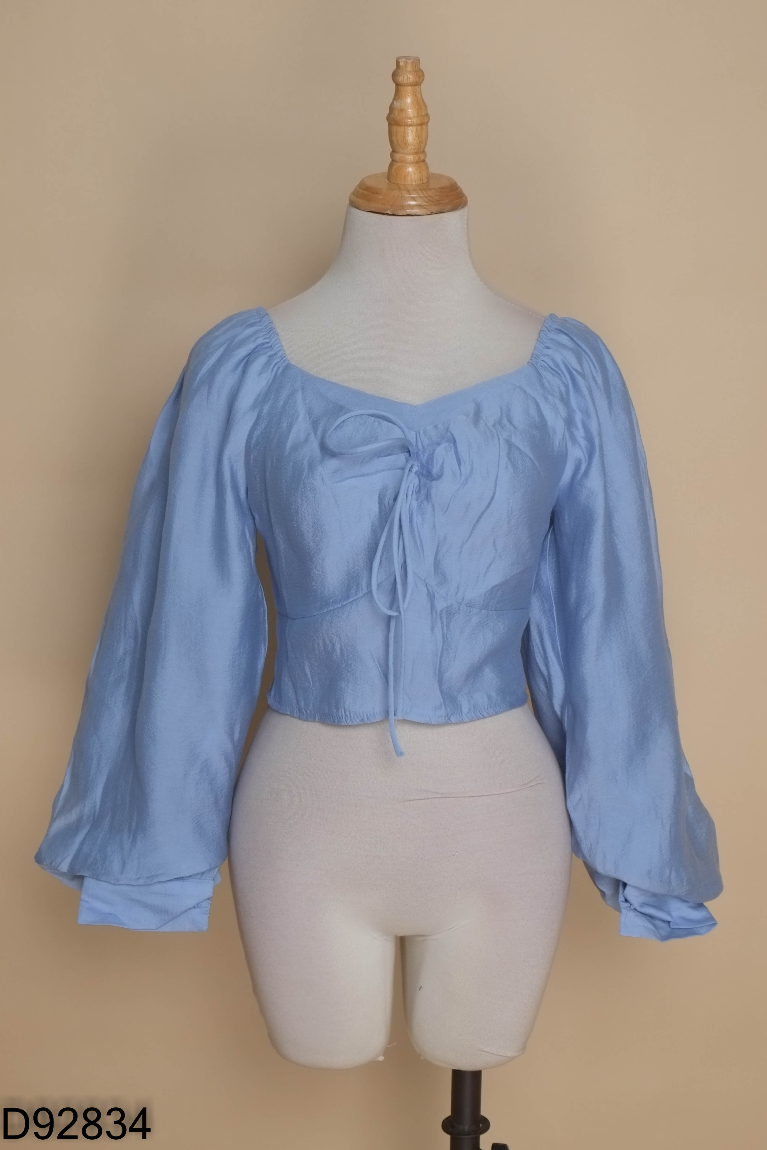 Áo voan xanh croptop dài tay