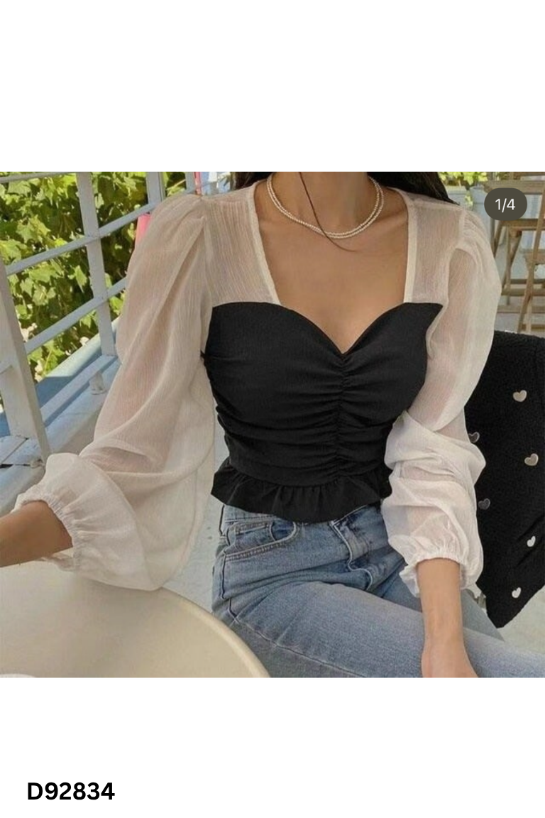 Áo đen cổ vuông tay voan be