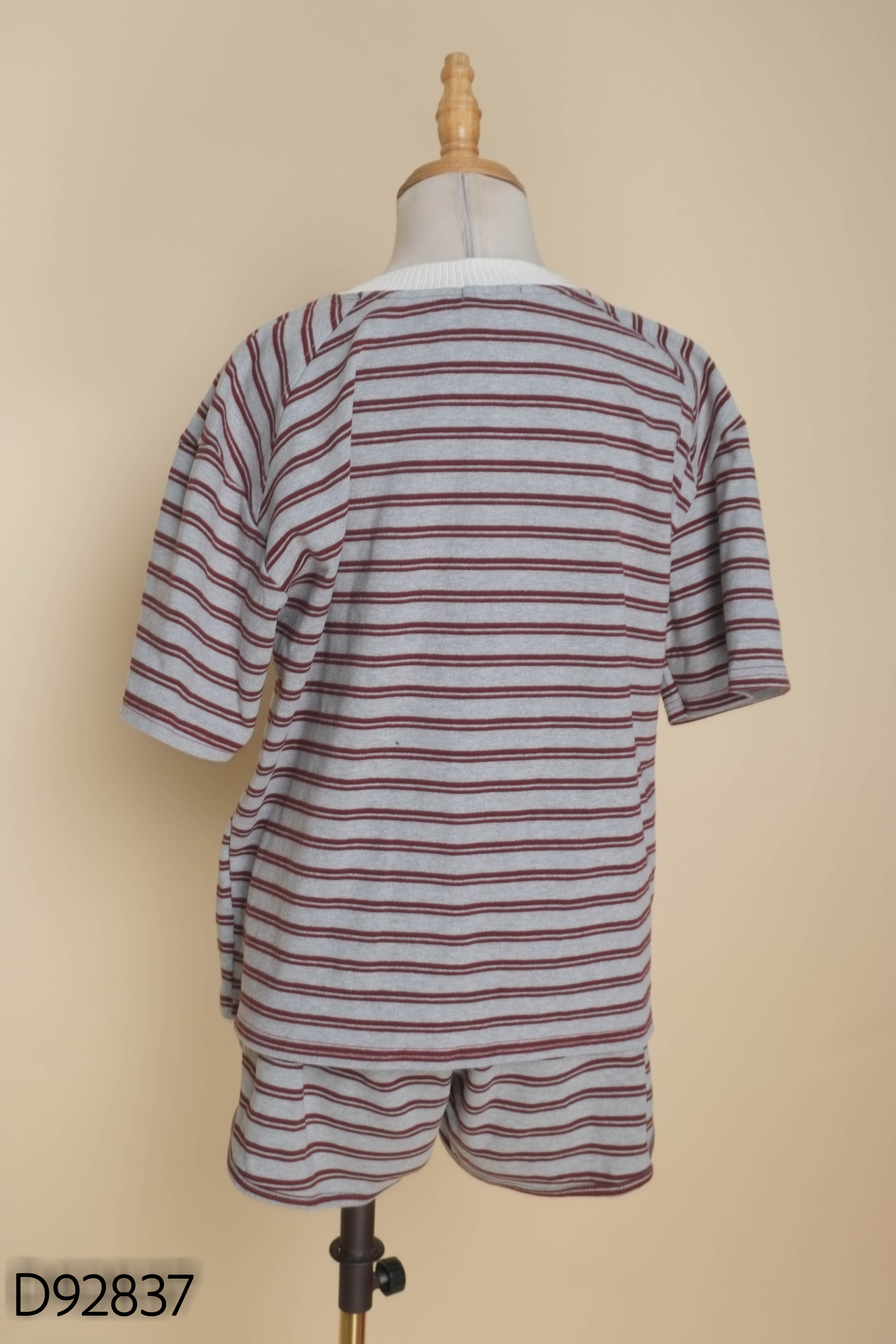 Set áo + quần short xám kẻ nâu