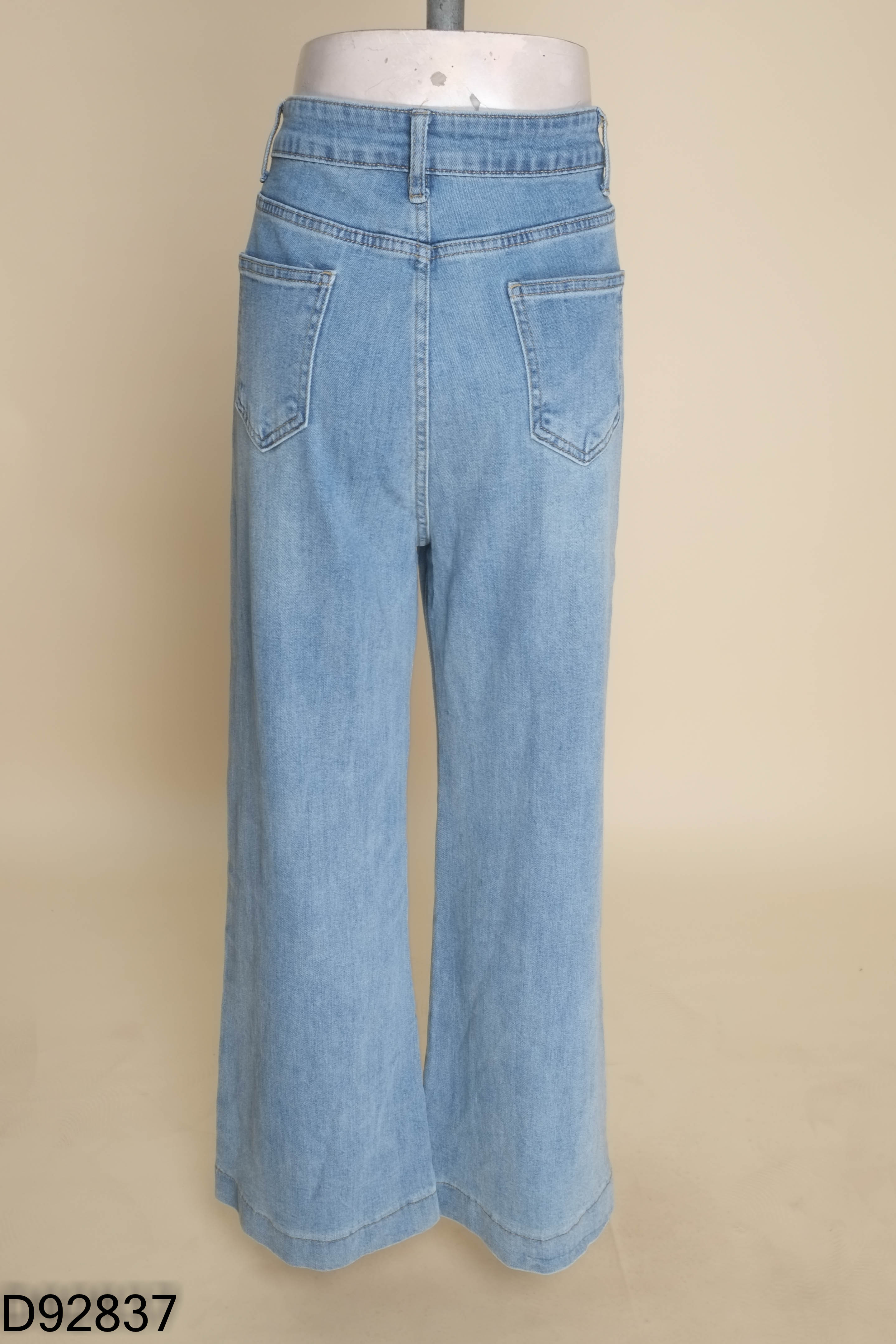 Quần jeans xanh giả túi trước
