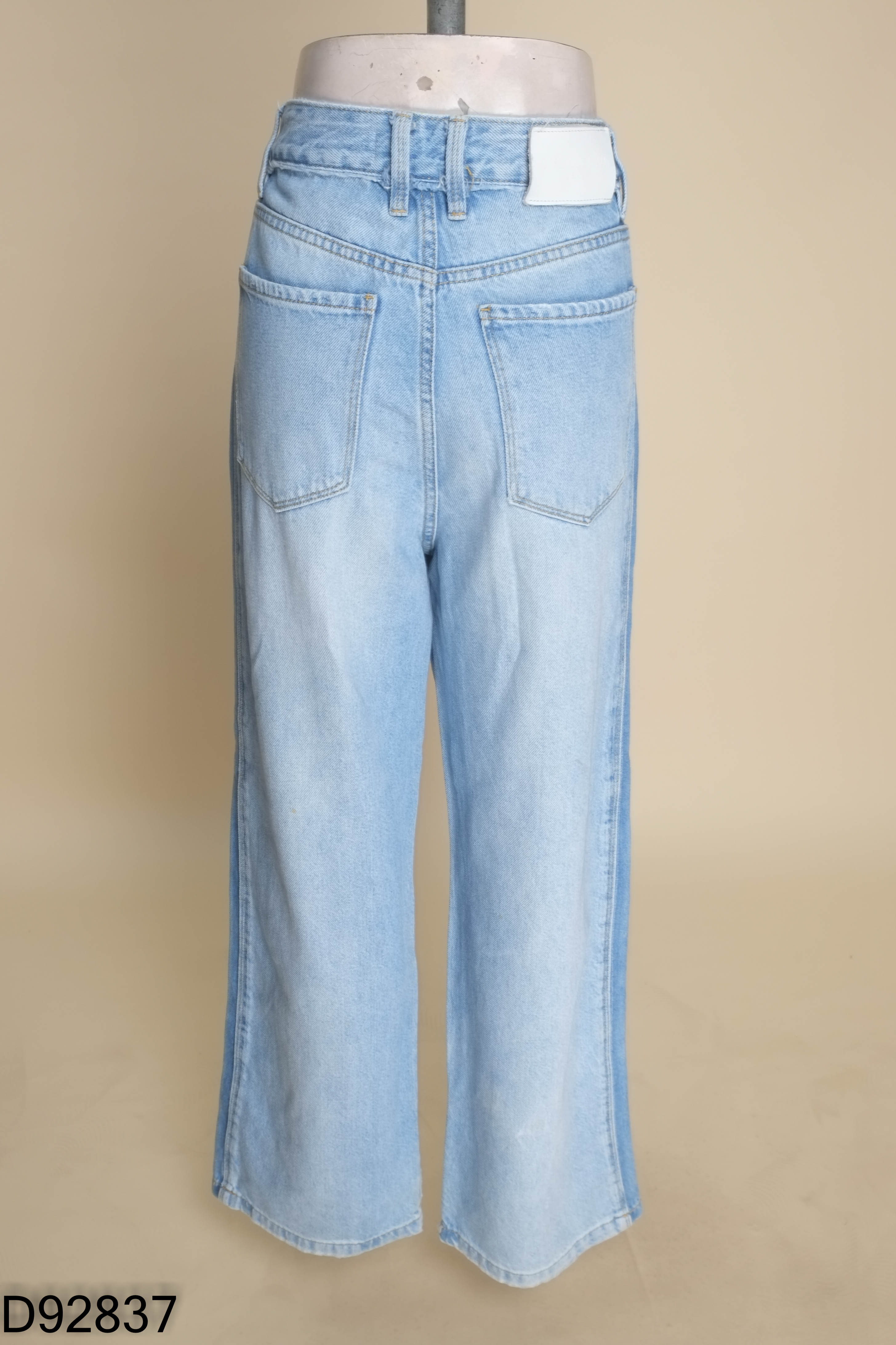 Quần jeans FLOWER xanh nhạt