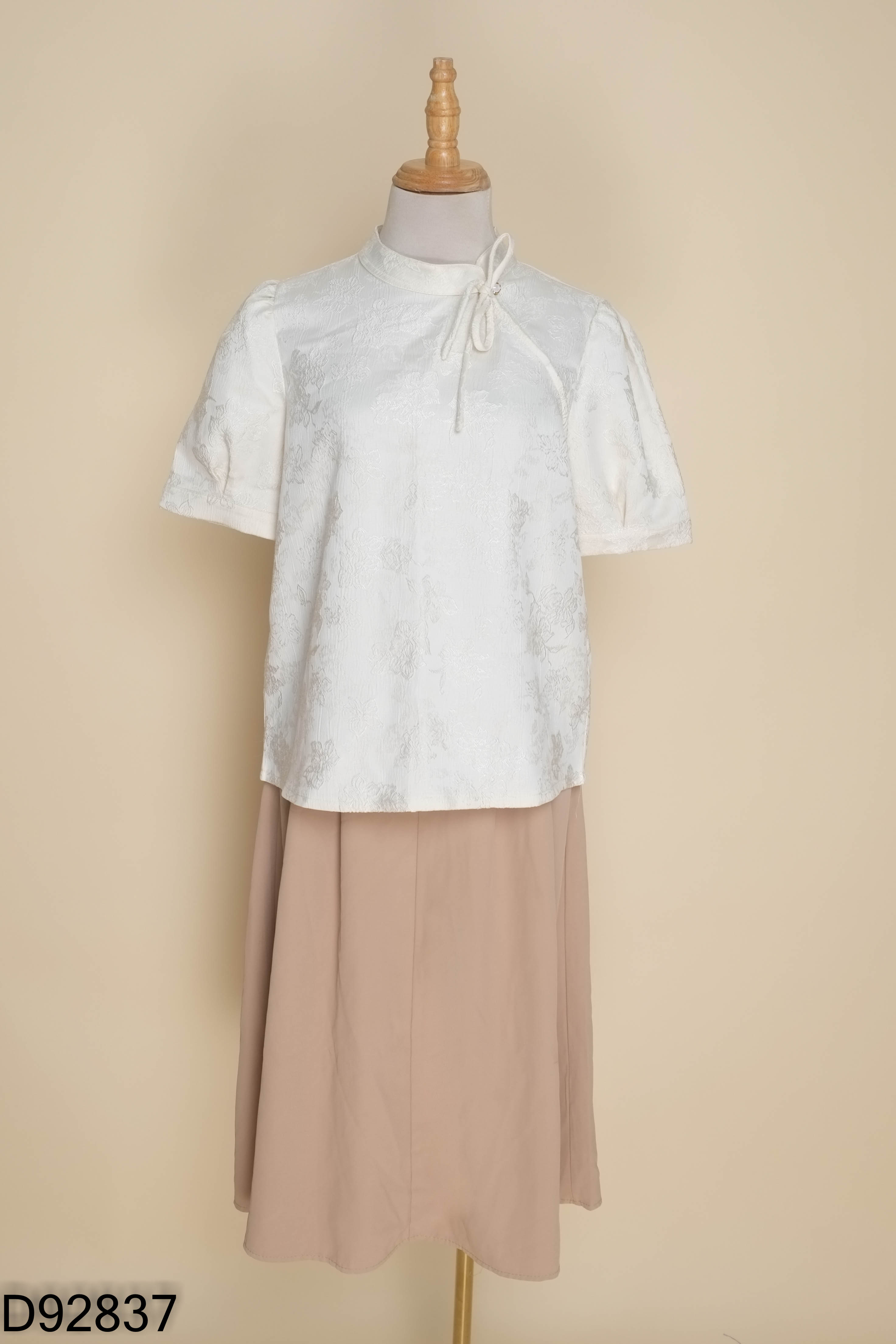 SET áo be cổ tàu+ quàn nâu