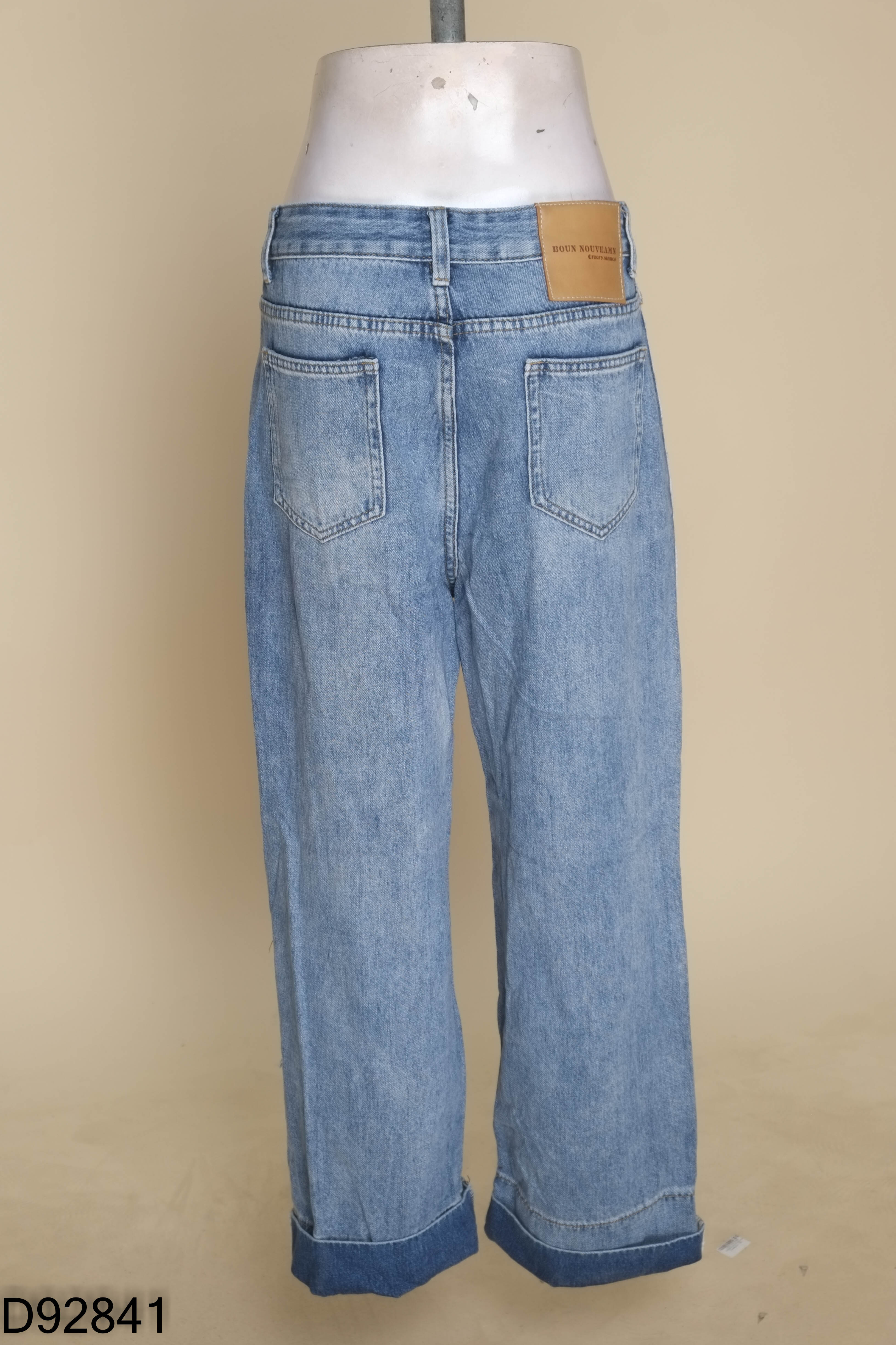 Quần jeans xanh bẳn ống