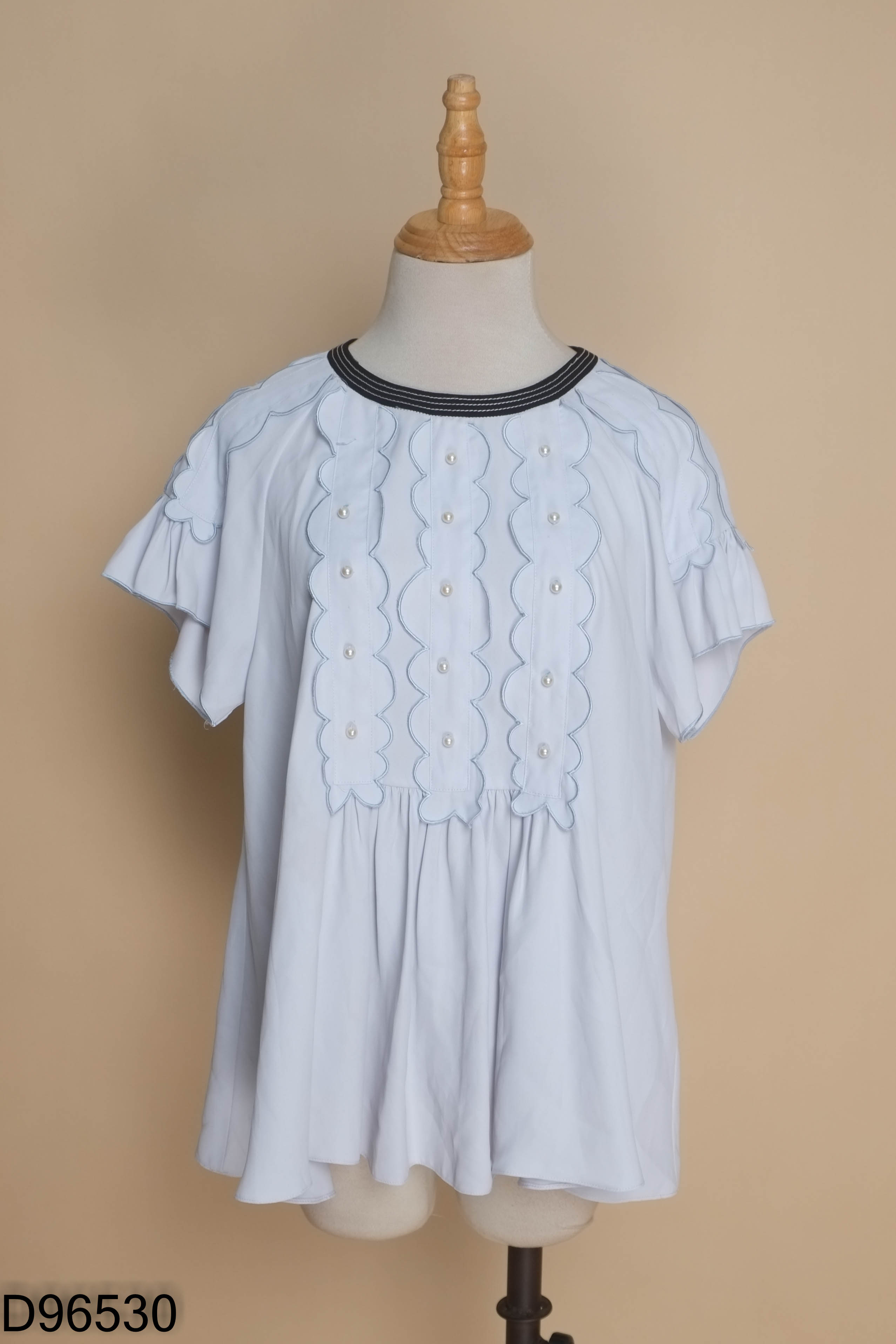 Áo IVY MODA xanh đính ngọc