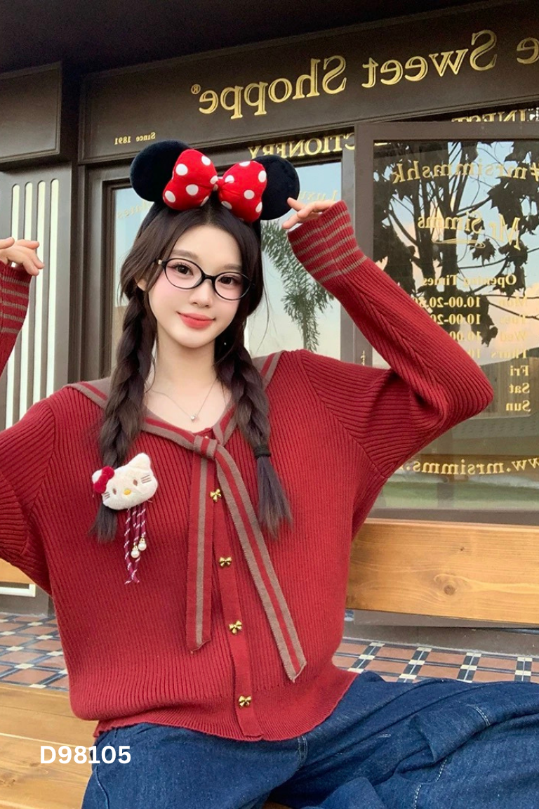 Áo len đỏ phối đính hello kitty