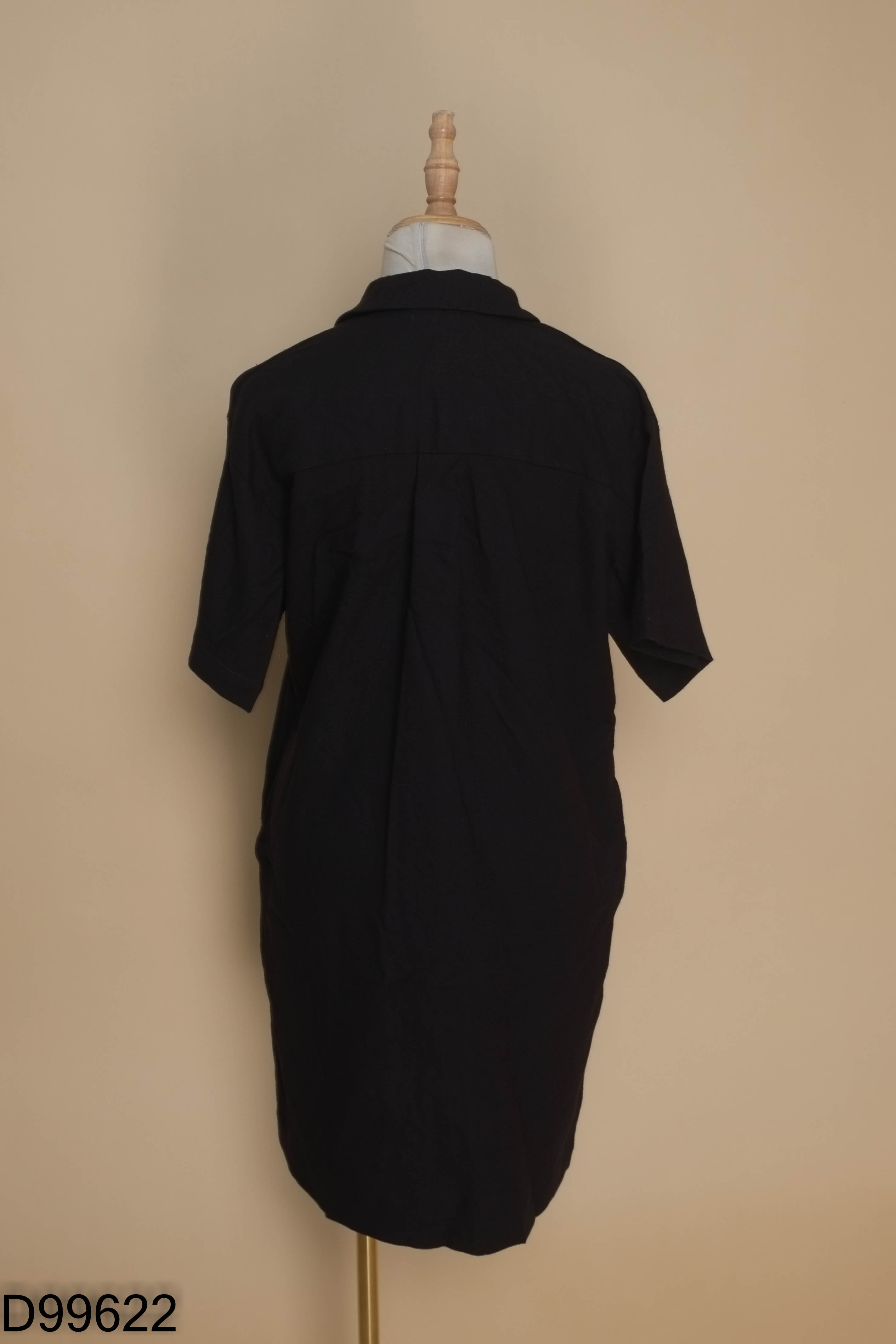 Váy LEN Clothing đen suông