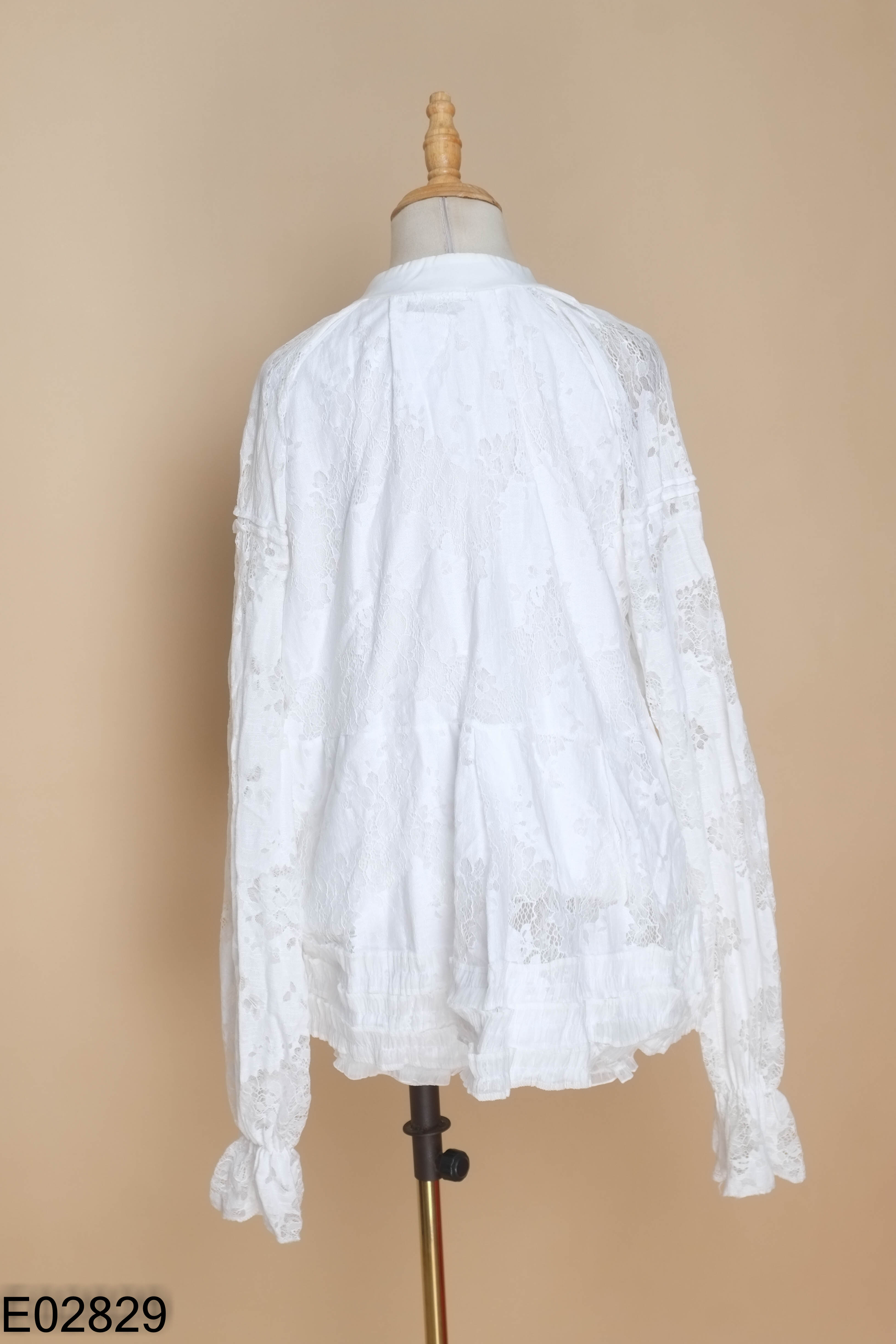 Set áo + quần short ren trắng trơn