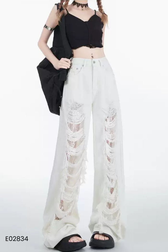 Quần jeans trắng rách