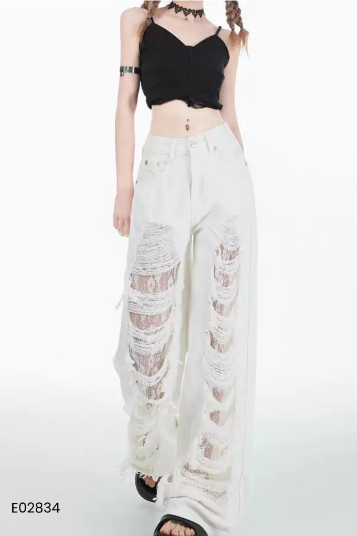 Quần jeans trắng rách